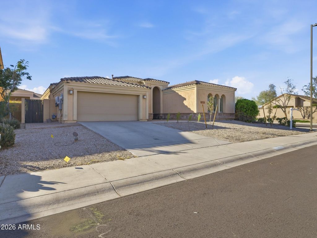 Photo of 18233 W Estes Way, Goodyear, AZ 85338 (MLS # 6969822)