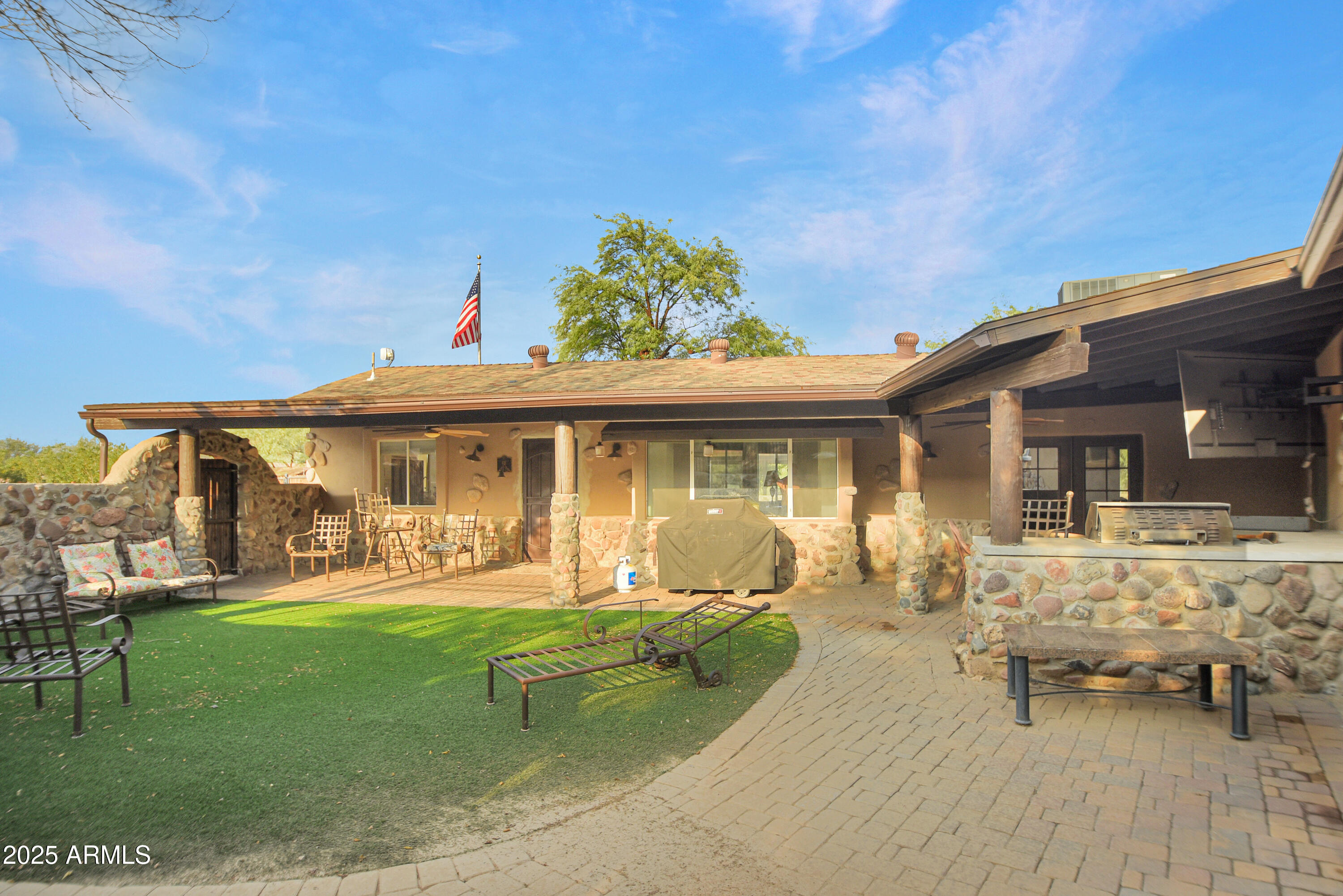 45602 N NEW RIVER Road