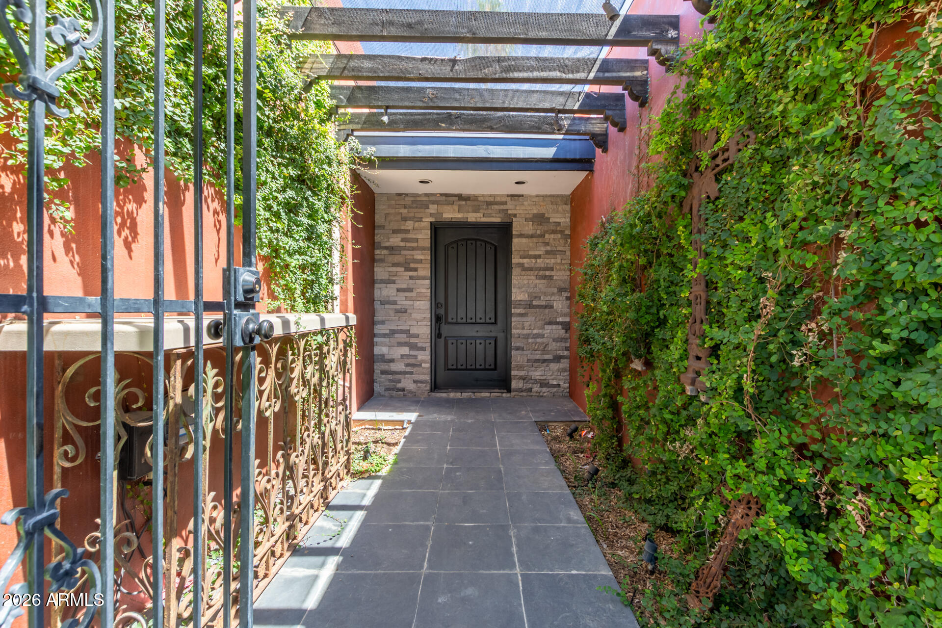 6282 E Pinchot Avenue
