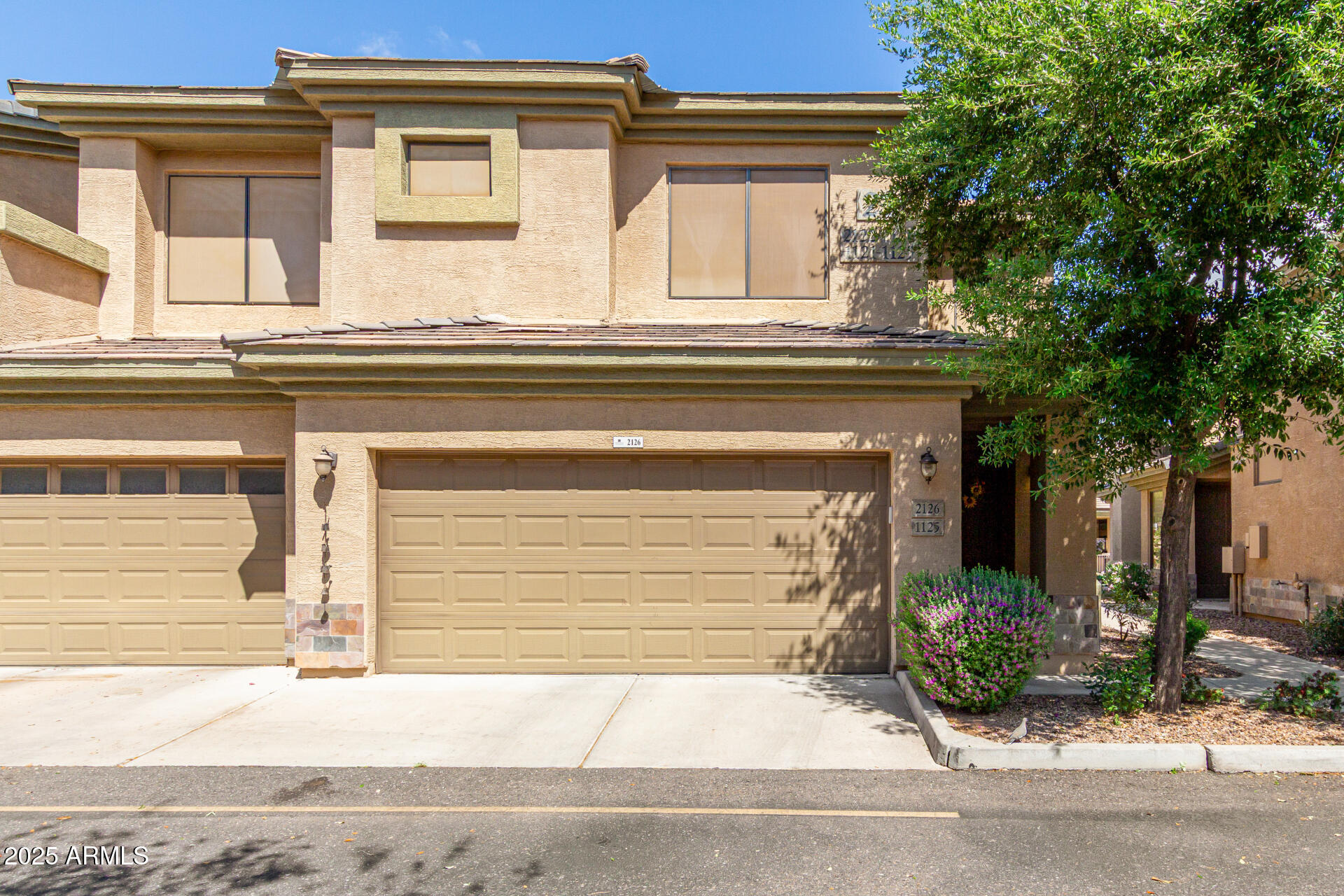 705 W QUEEN CREEK Road 2126