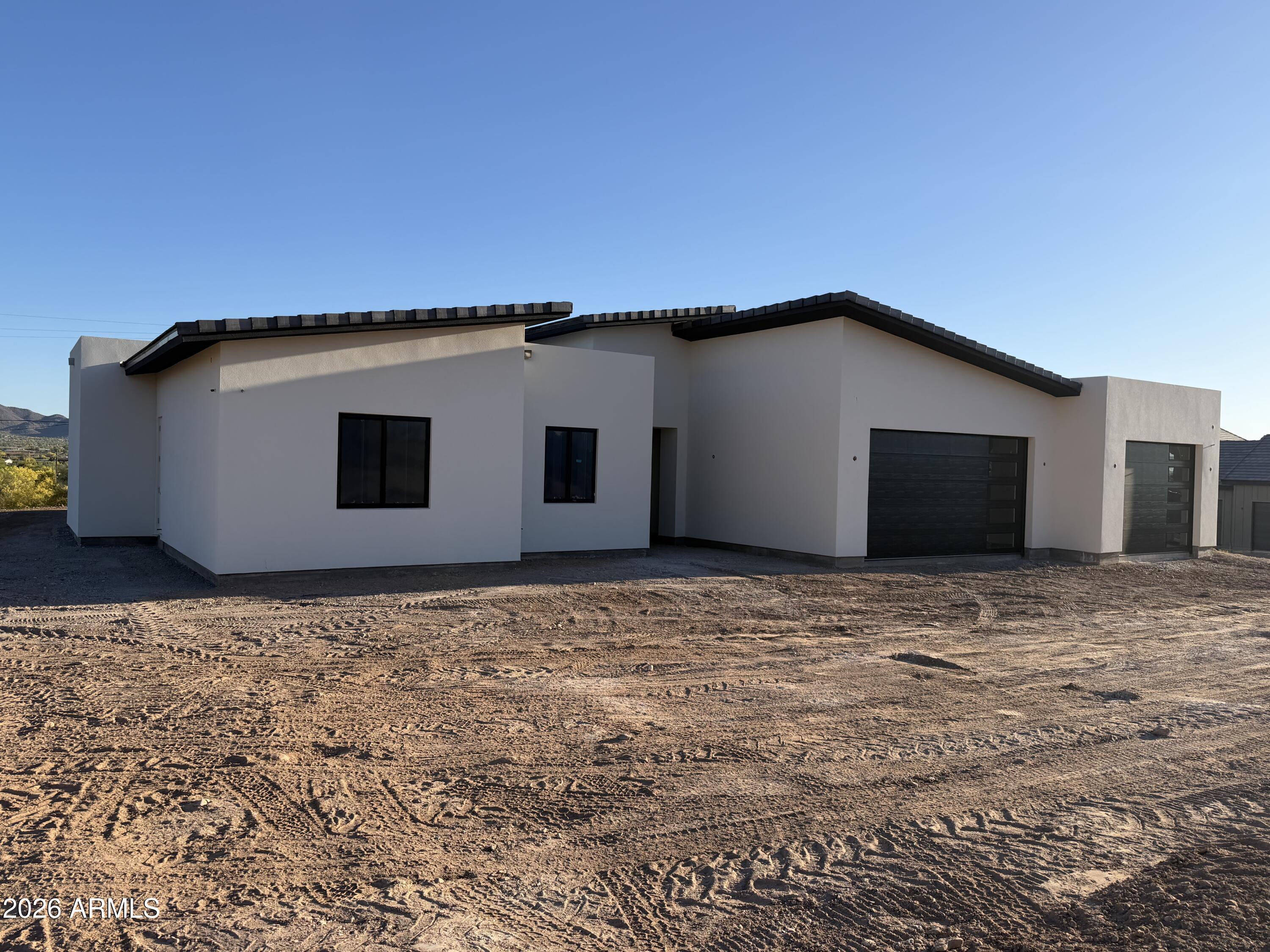 1636 W Donatello Drive