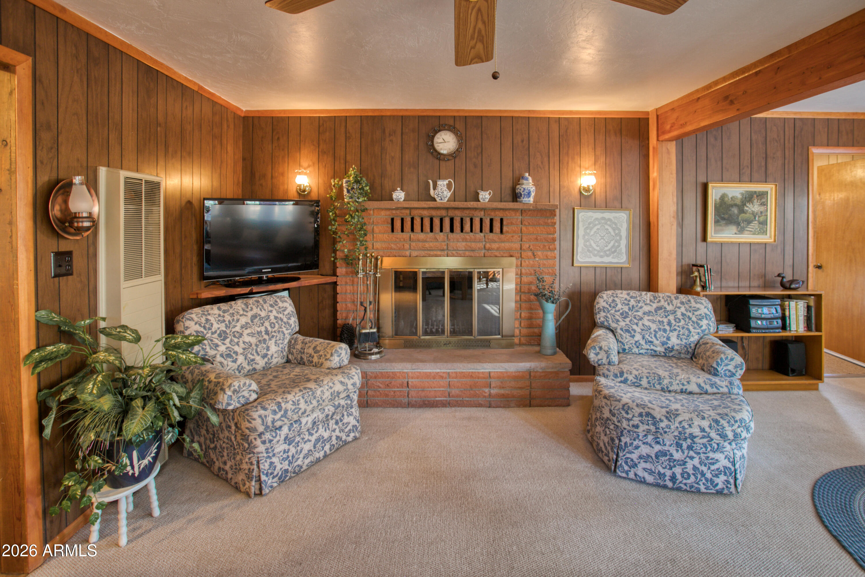 1249 W HUMMINGBIRD Circle