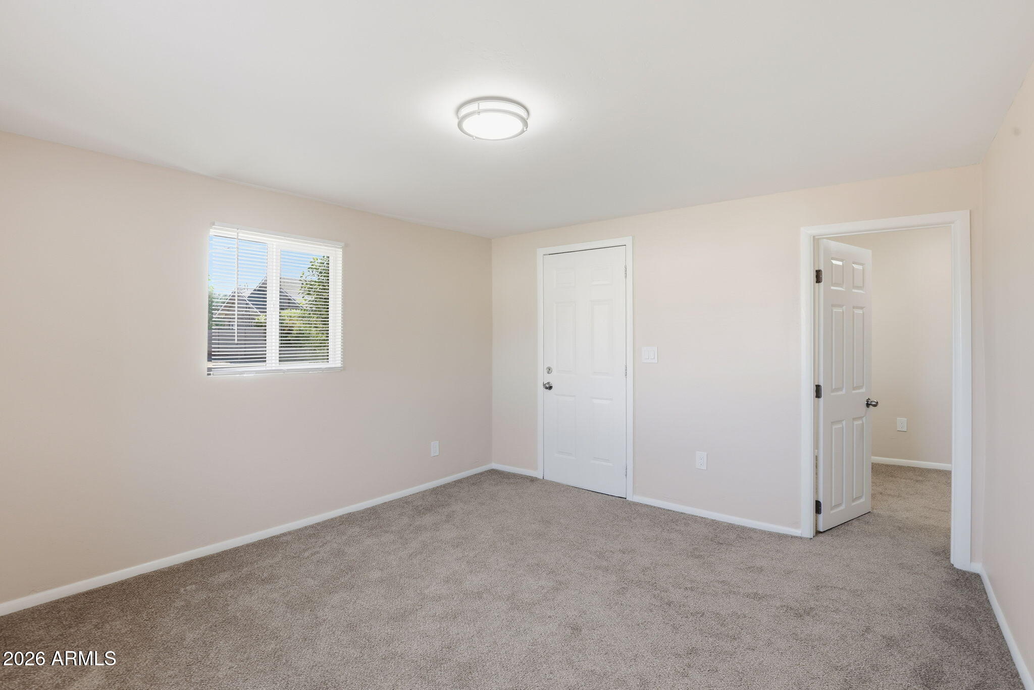 830 N 10TH Avenue