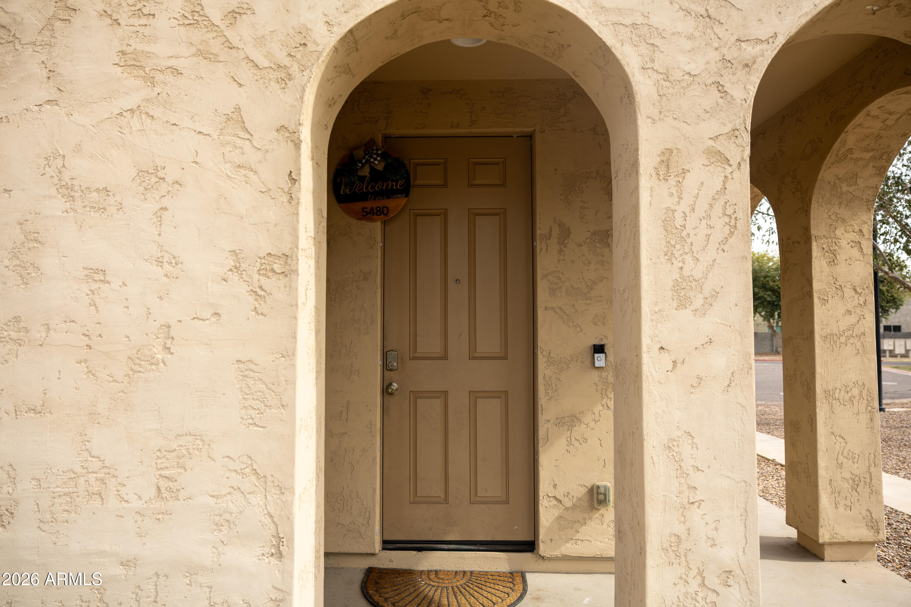 5480 W FULTON Street