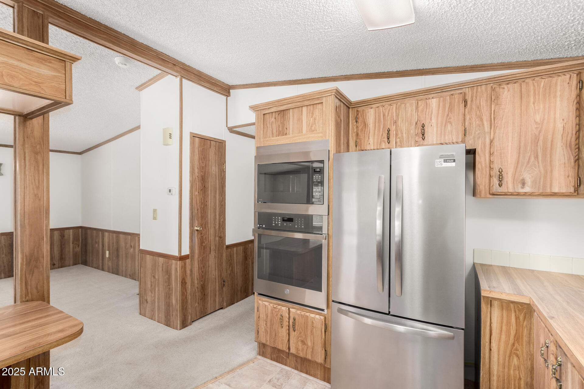 9422 E SUN LAKES Boulevard S