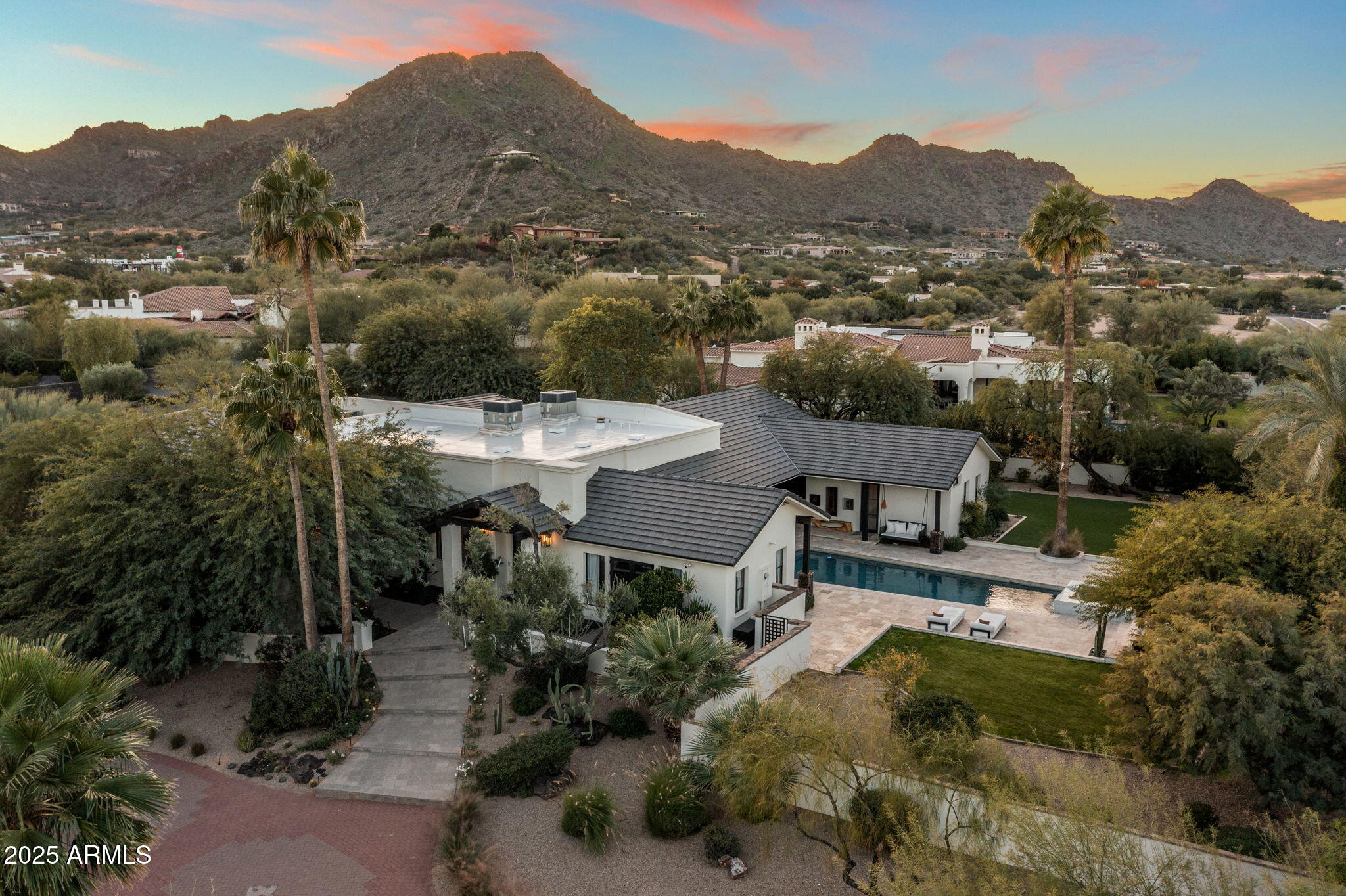 8002 N IRONWOOD Drive