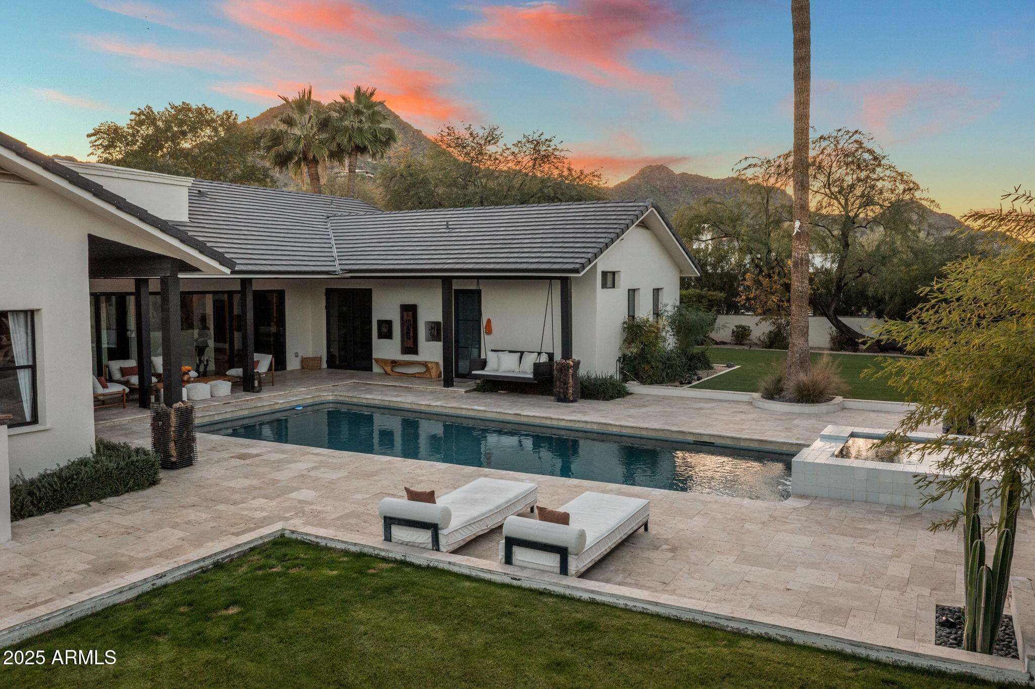 8002 N IRONWOOD Drive