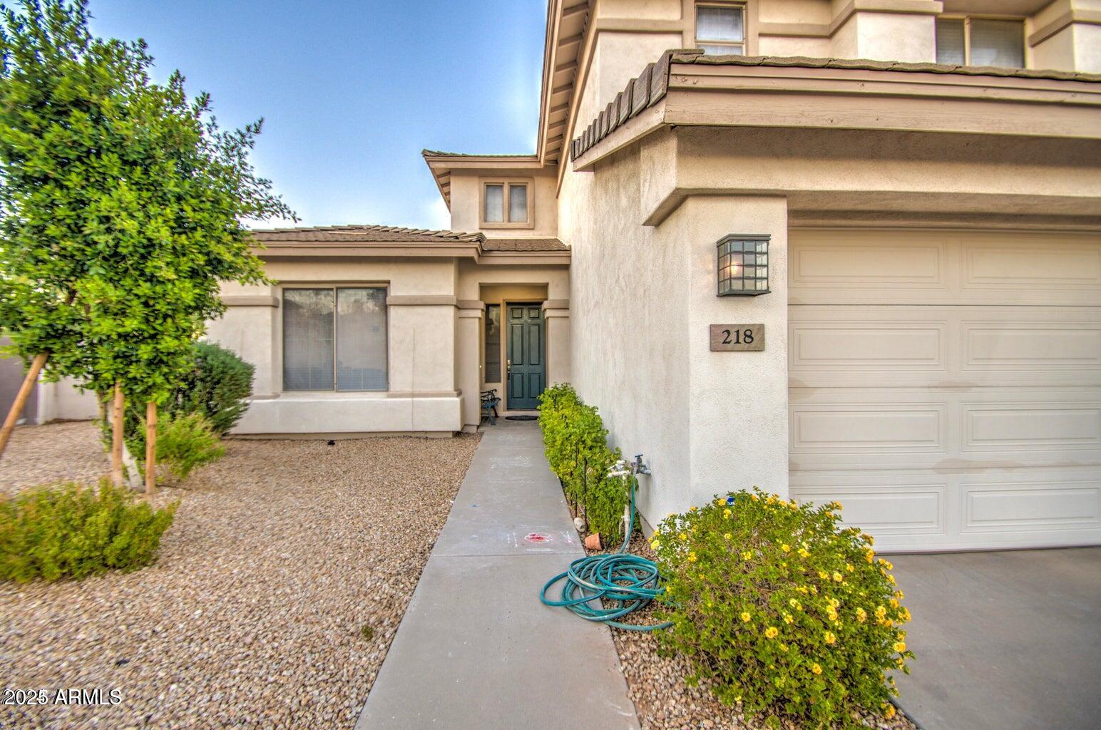 218 E SUNBURST Lane