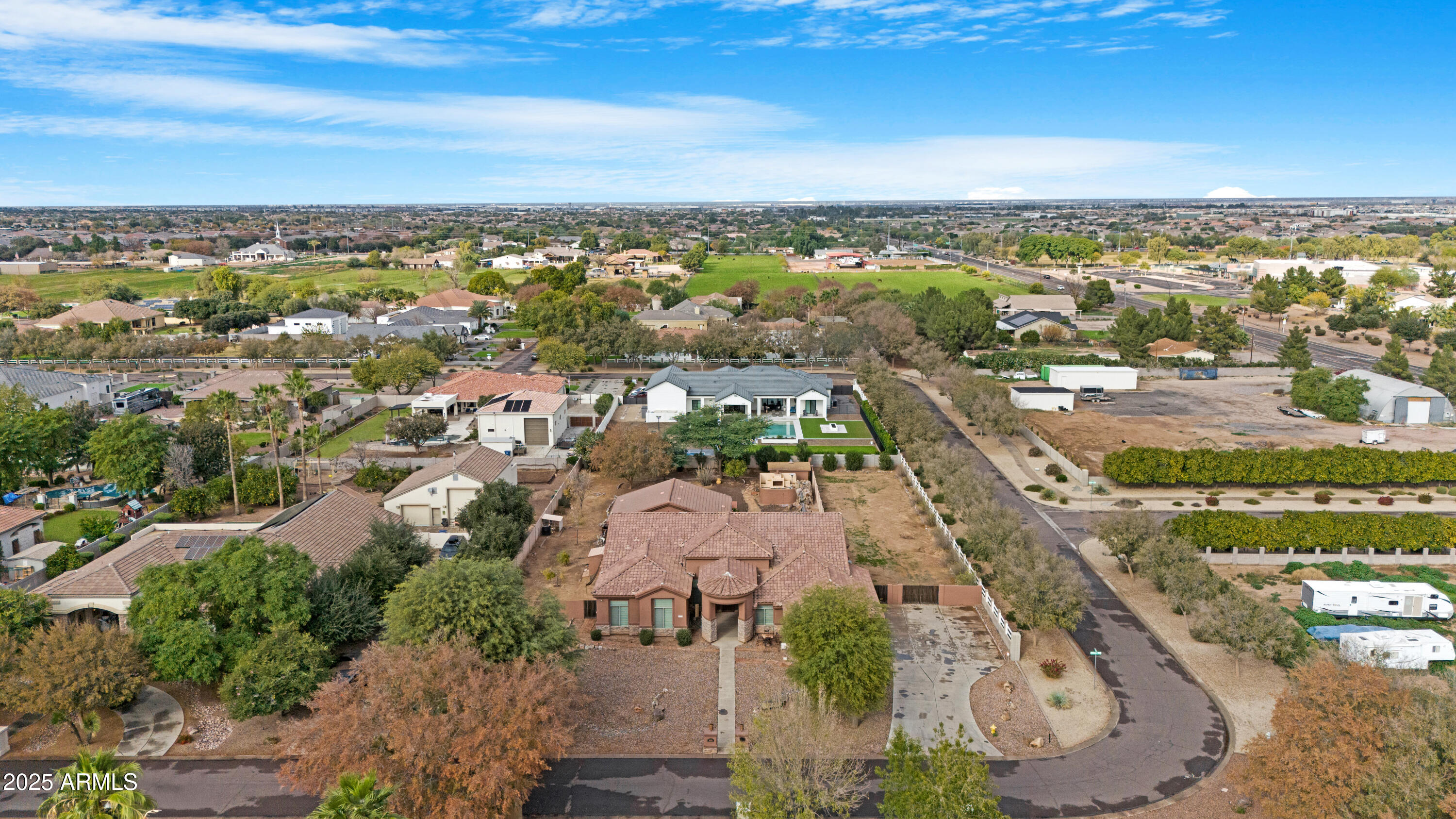 19938 E SONOQUI Boulevard