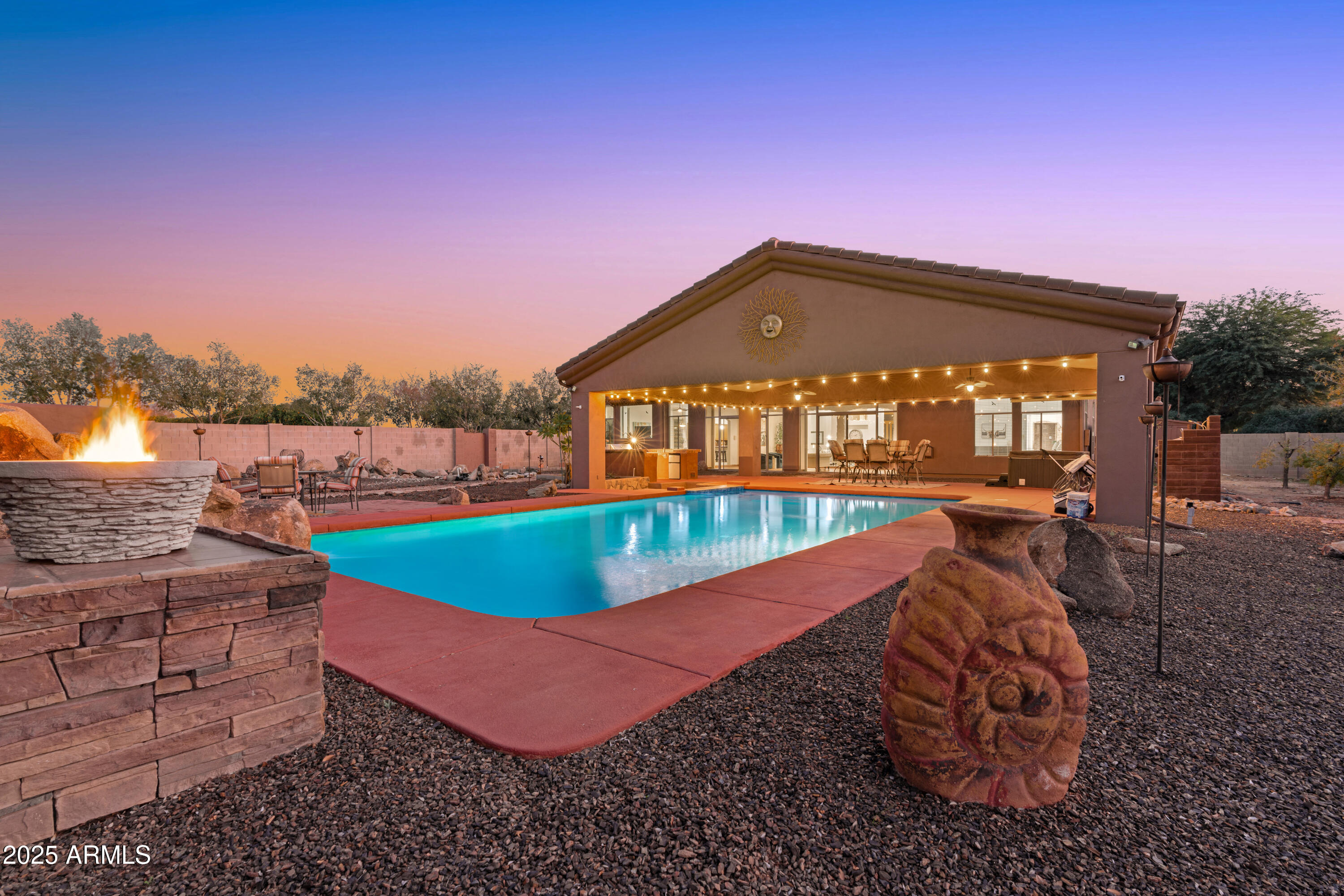 19938 E SONOQUI Boulevard