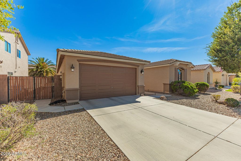 Photo of 749 W Reeves Avenue, San Tan Valley, AZ 85140 (MLS # 7002017)