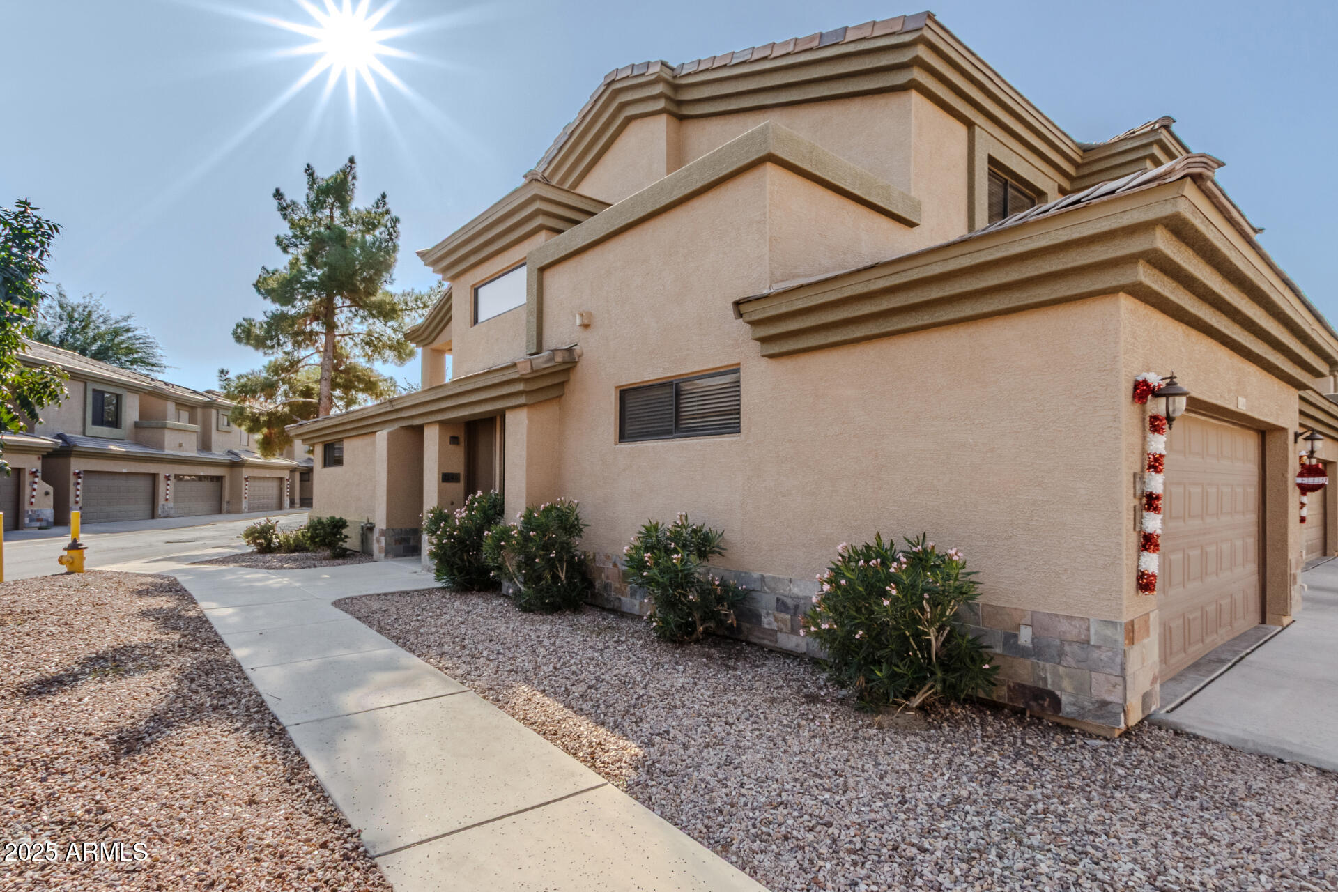 705 W QUEEN CREEK Road 2146