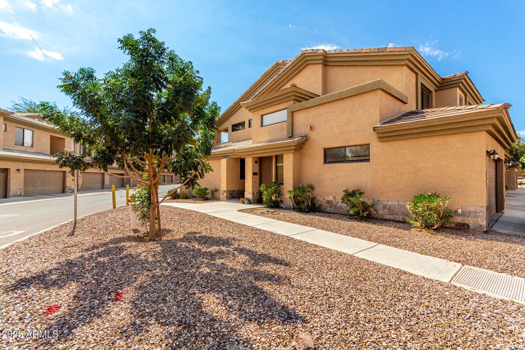 Photo of 705 W Queen Creek Road #2146, Chandler, AZ 85248 (MLS # 6931269)