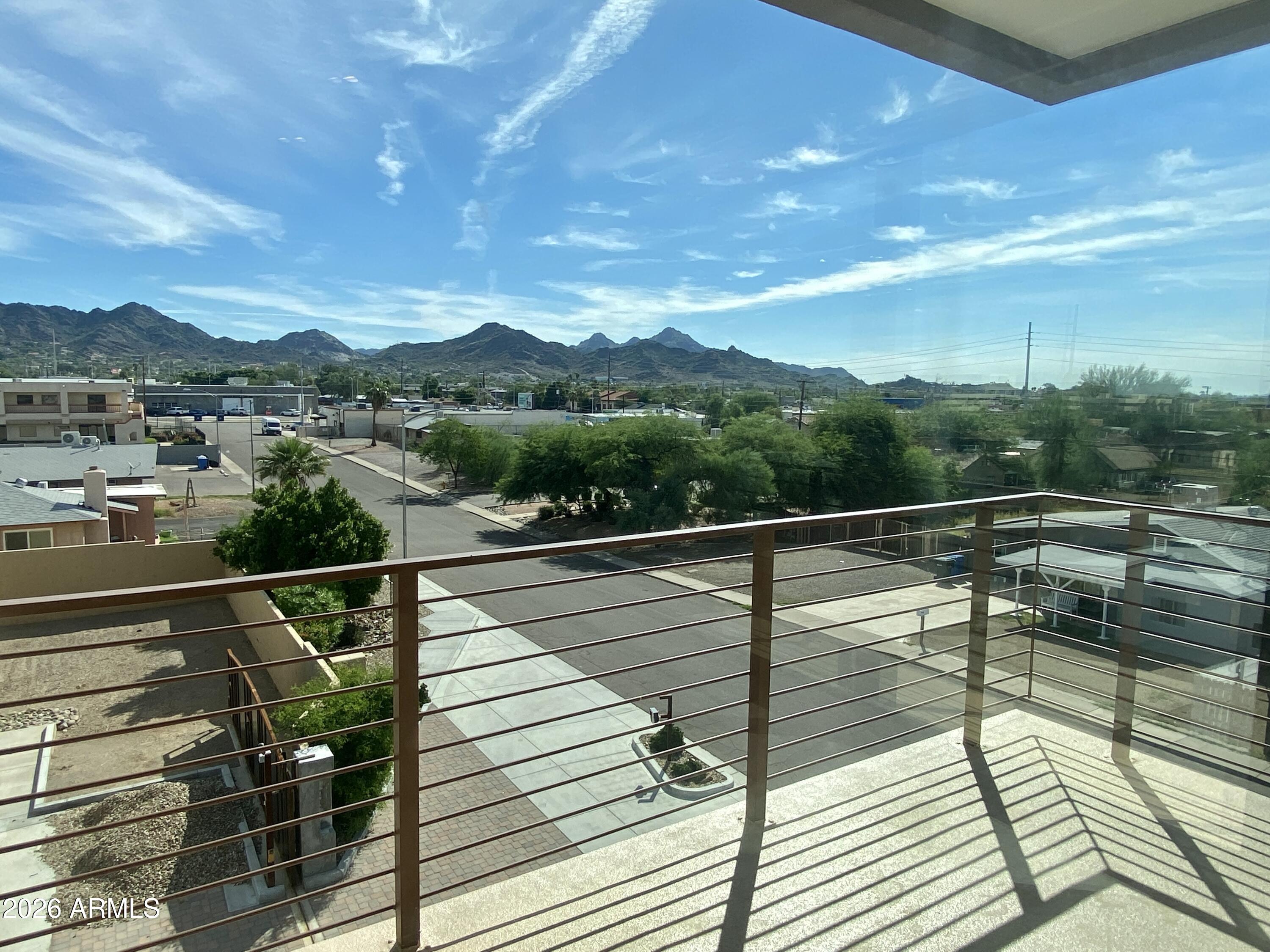 505 E MOUNTAIN VIEW Road