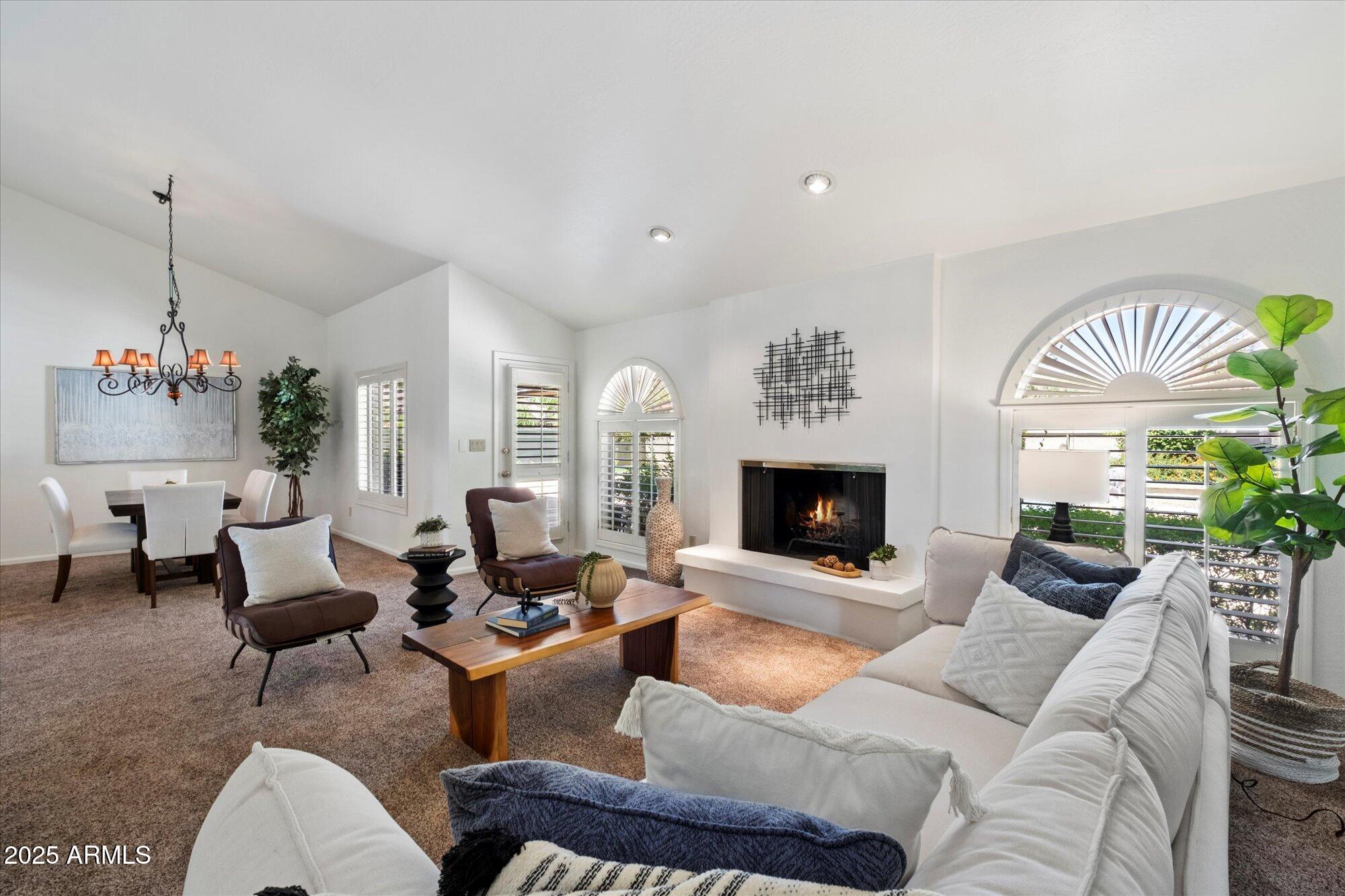 8308 E VISTA DE VALLE --