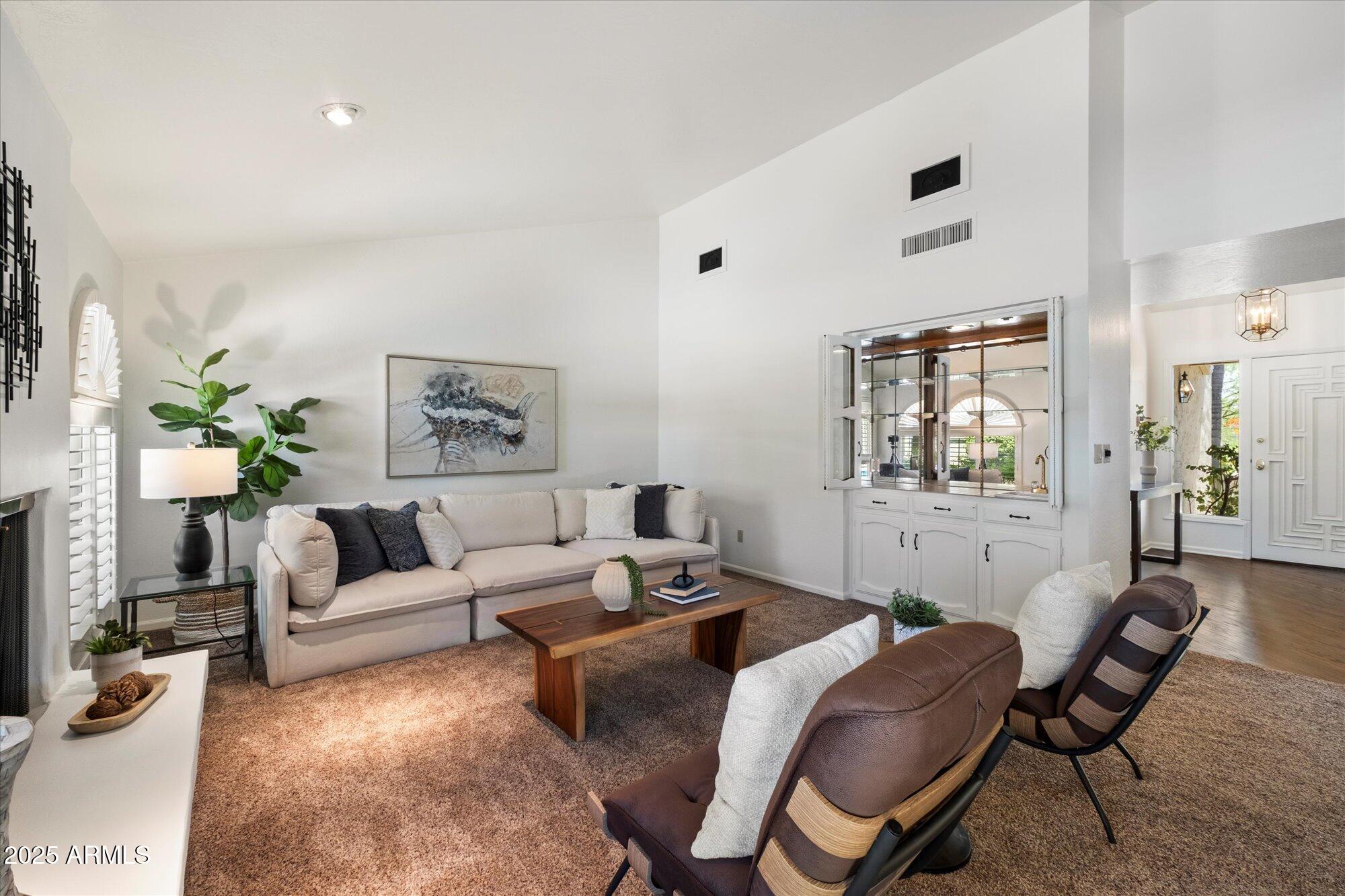 8308 E VISTA DE VALLE --