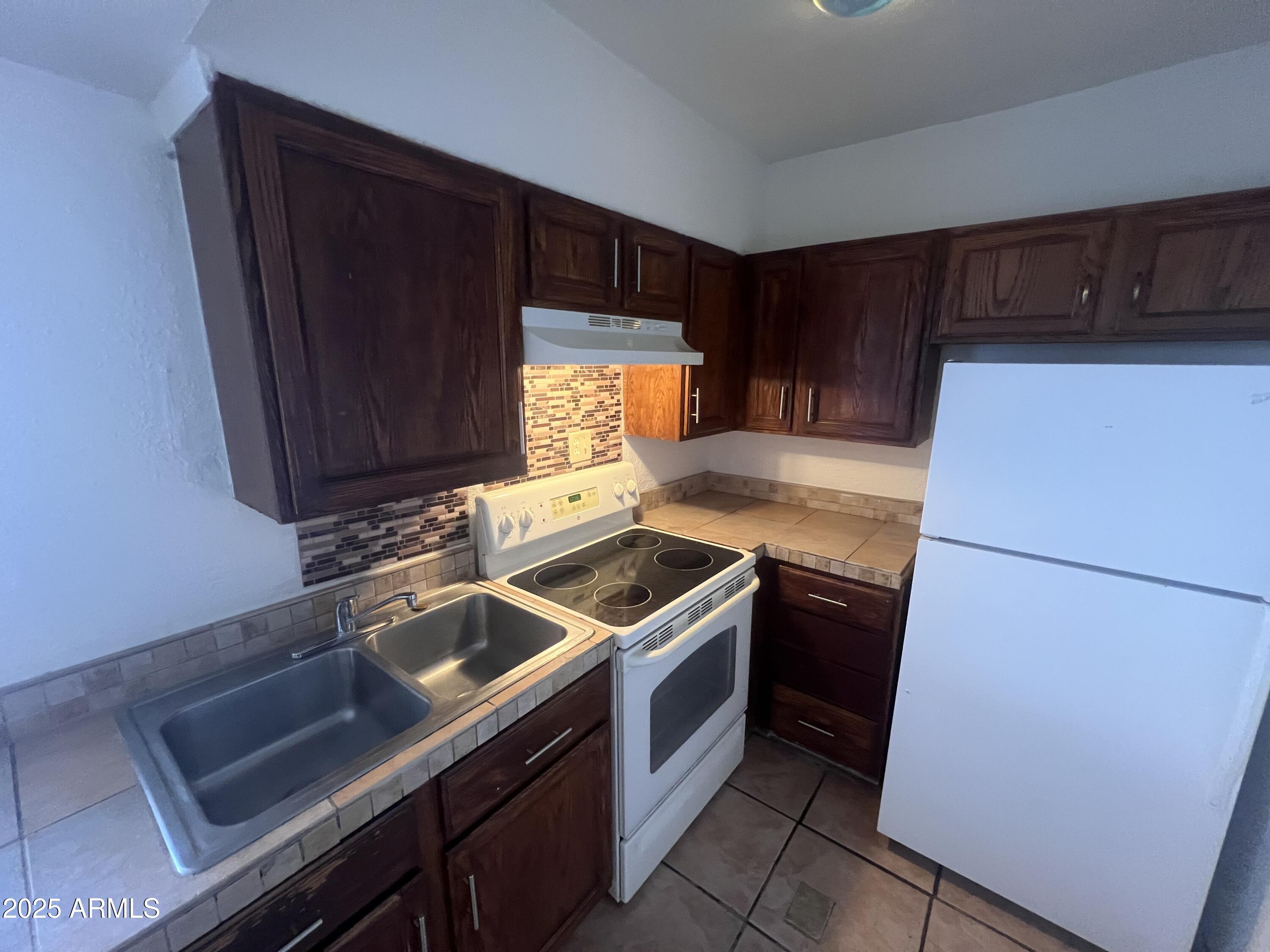 ALMOND PLACE - Residential Income