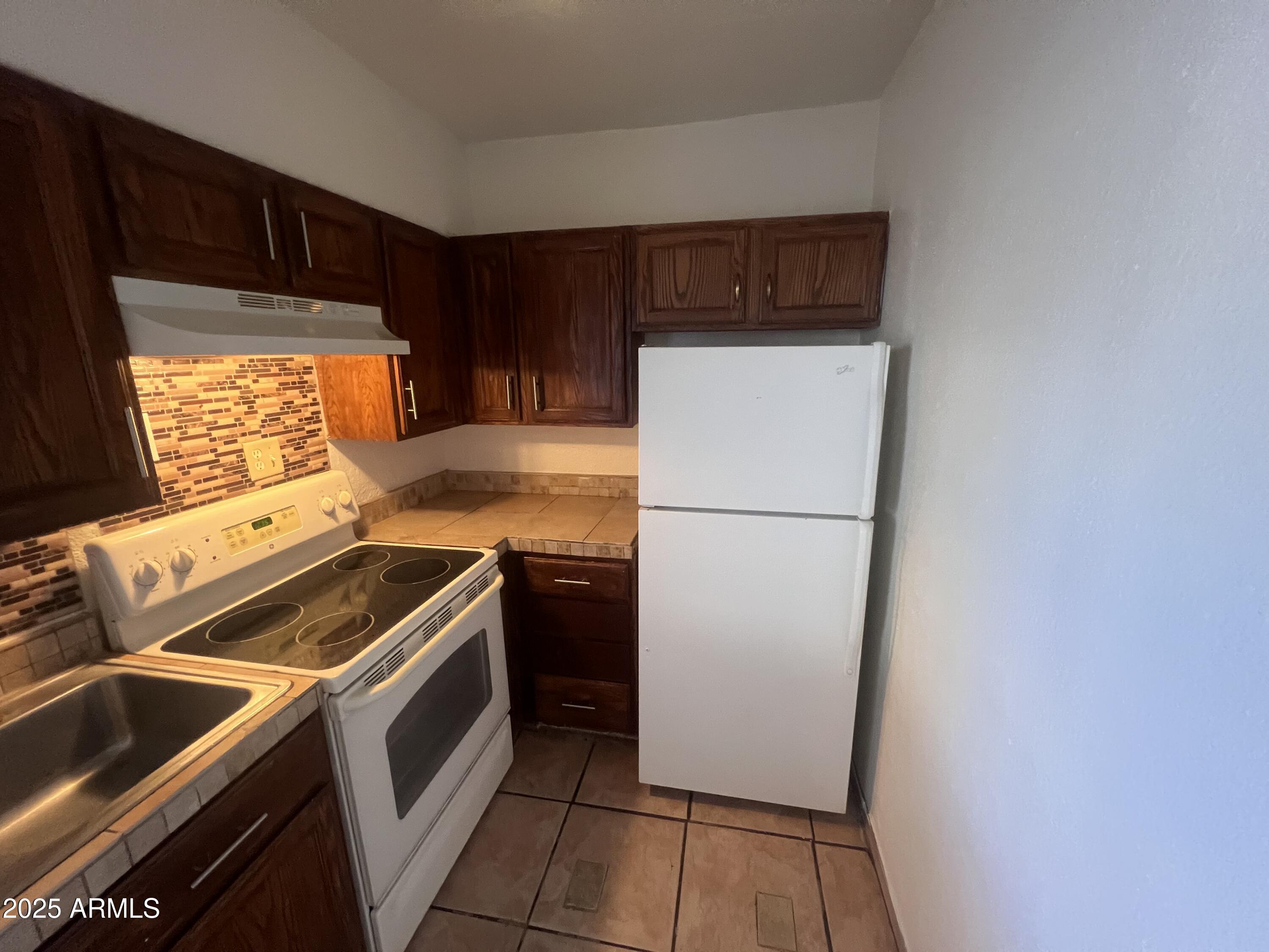 ALMOND PLACE - Residential Income