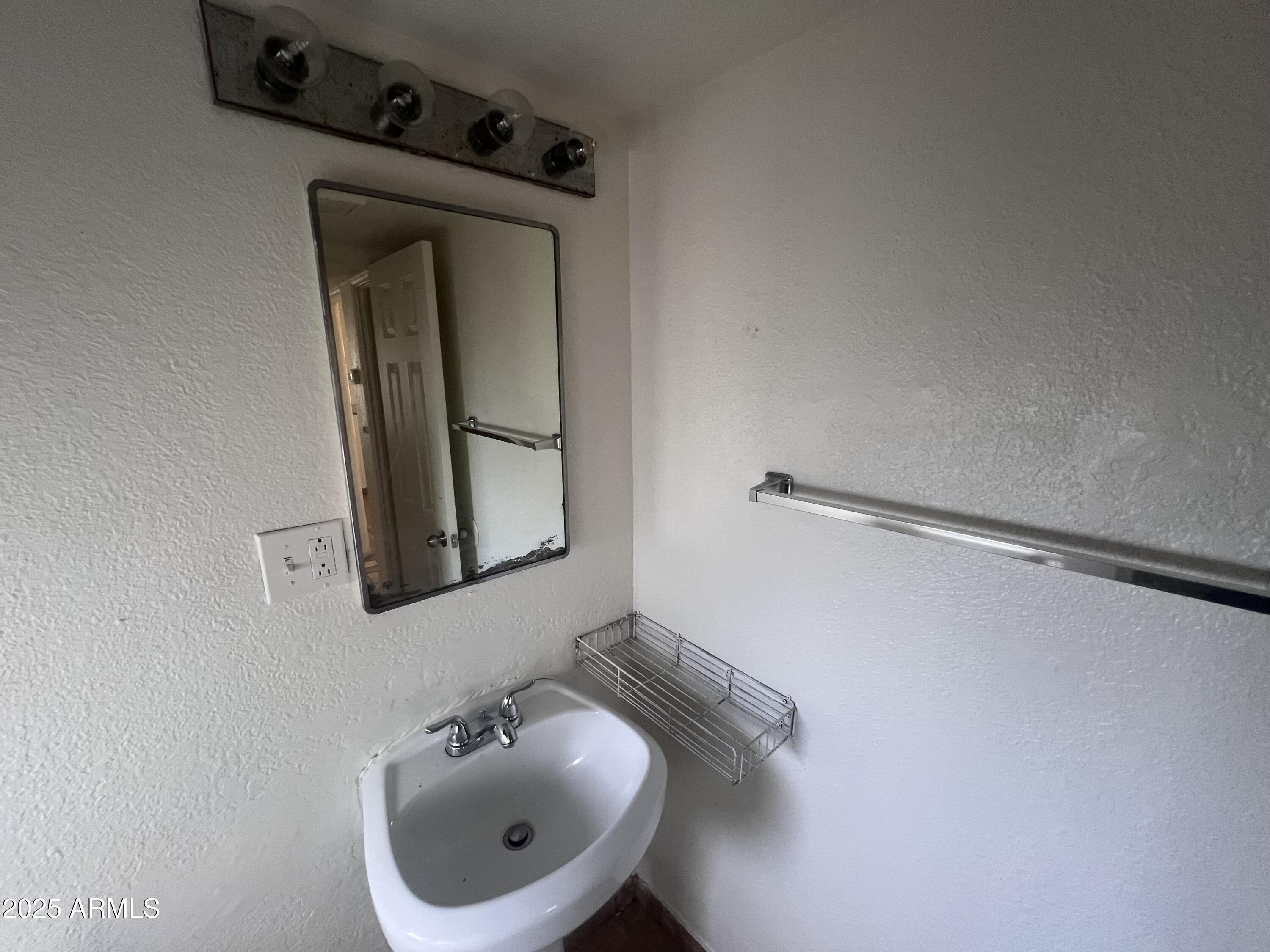 ALMOND PLACE - Residential Income