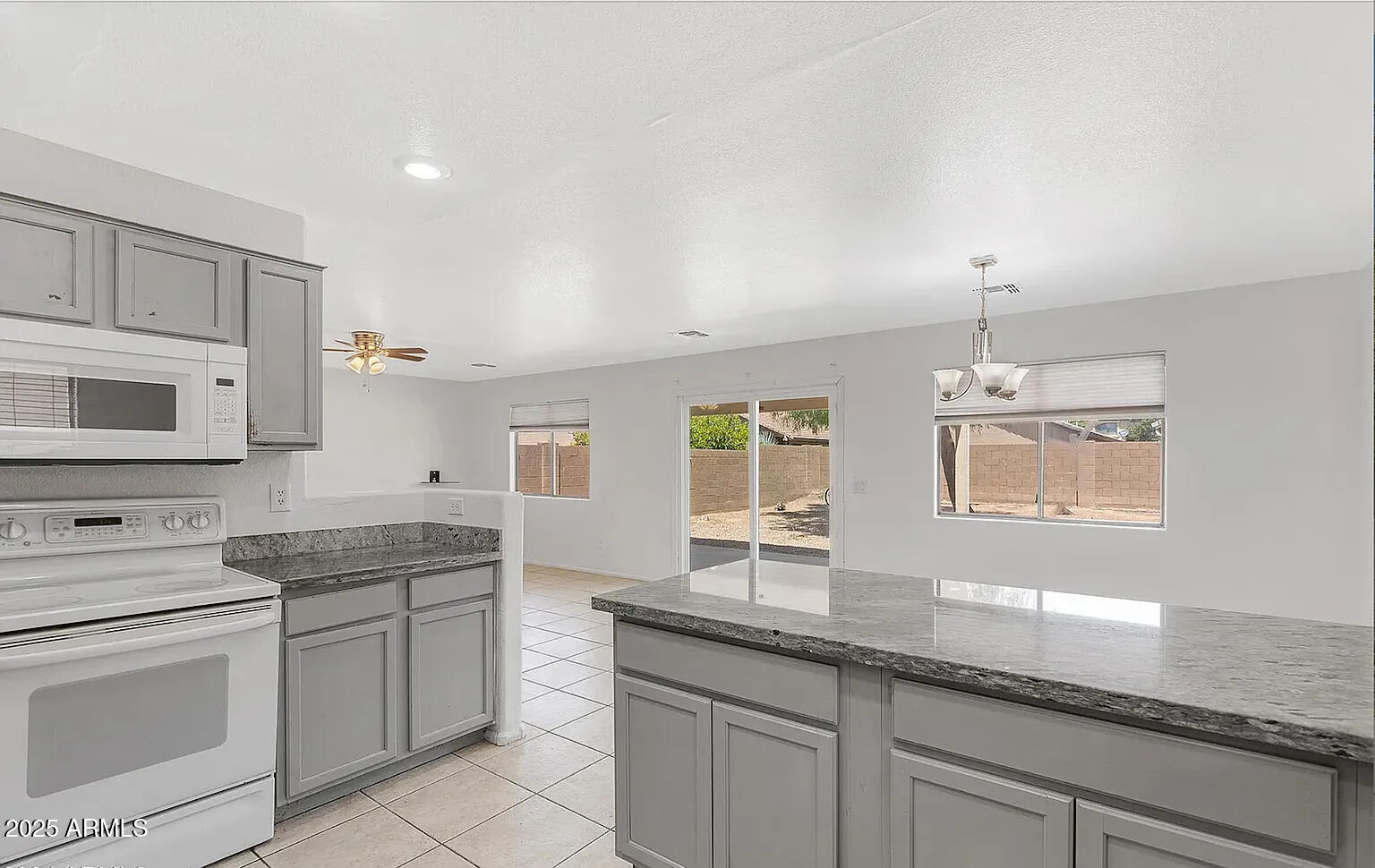 42538 W SUNLAND Drive