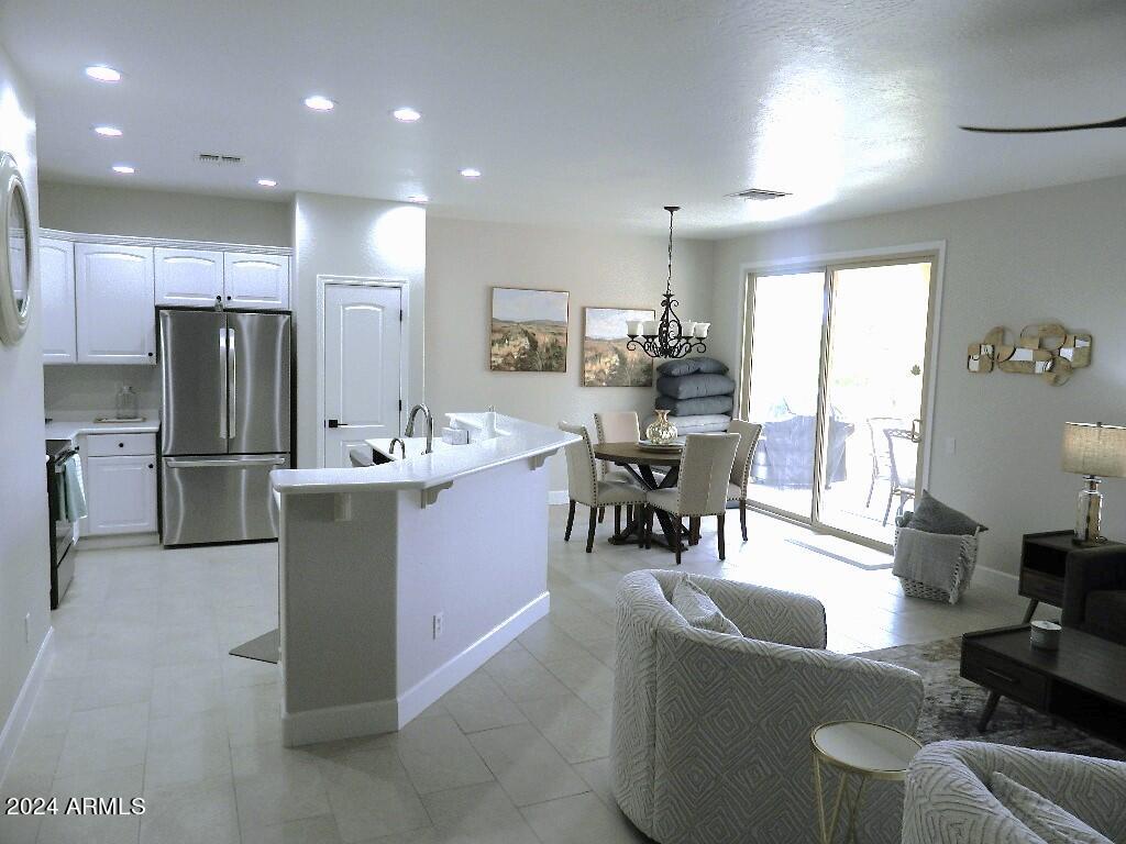 22816 N LAS POSITAS Drive