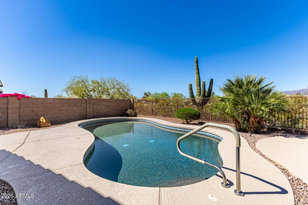 Photo of 10238 E Peralta Canyon Drive, Gold Canyon, AZ 85118 (MLS # 6979427)
