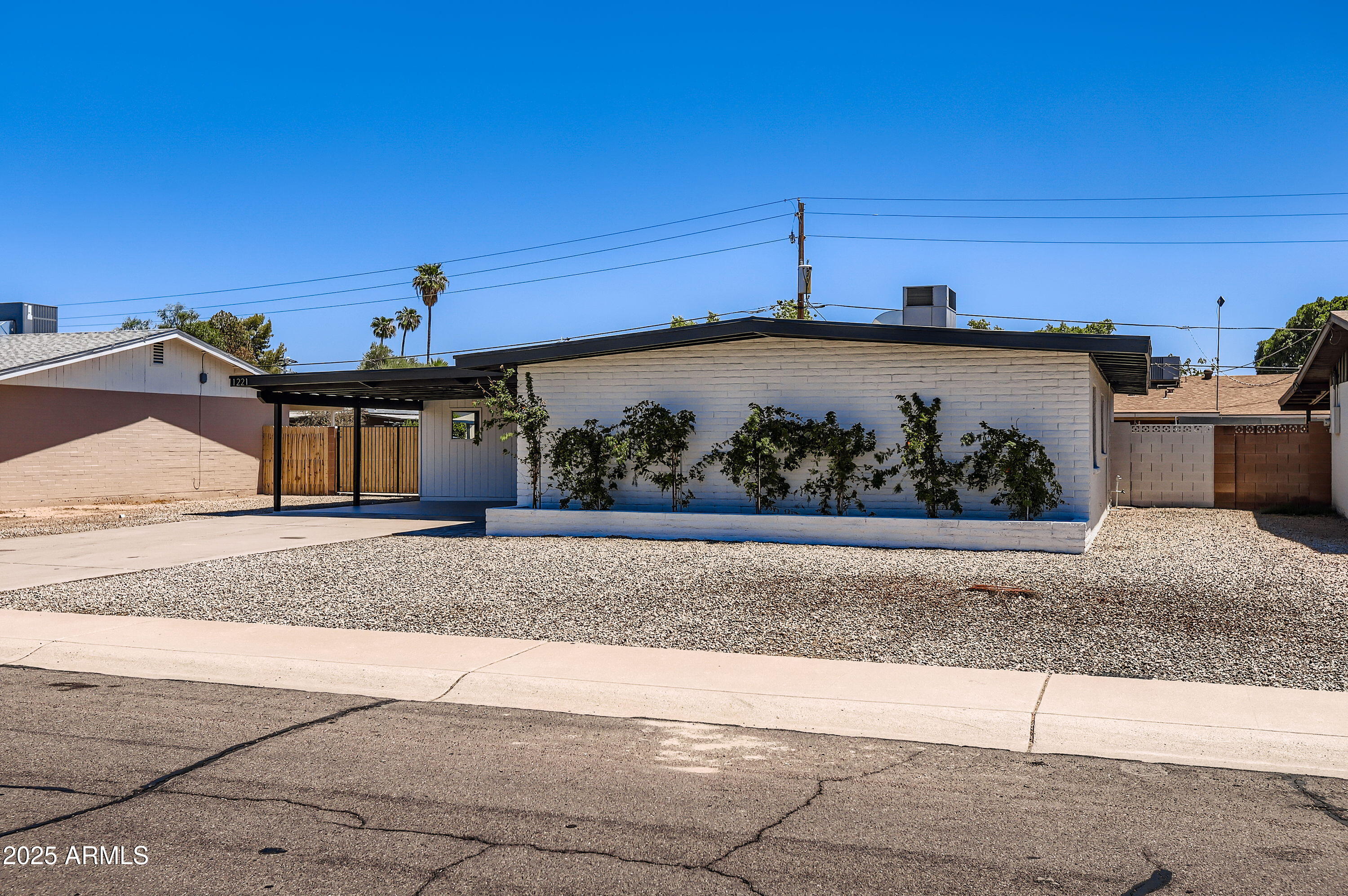 1221 E BROADMOR Drive