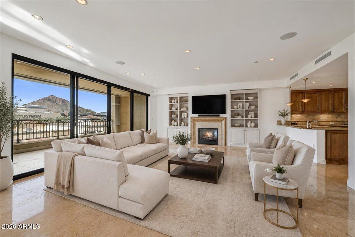 7181 E Camelback Road 610