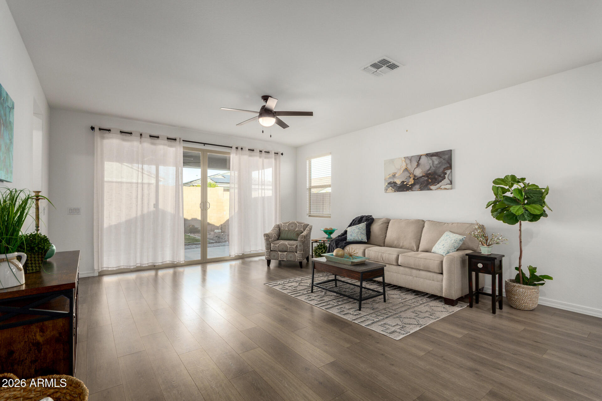 20264 W MONTECITO Avenue