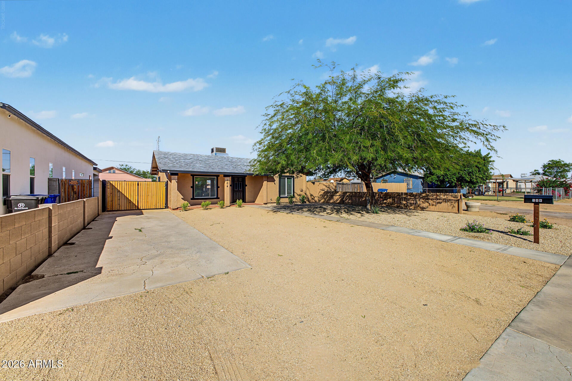 104 E KINDERMAN Drive