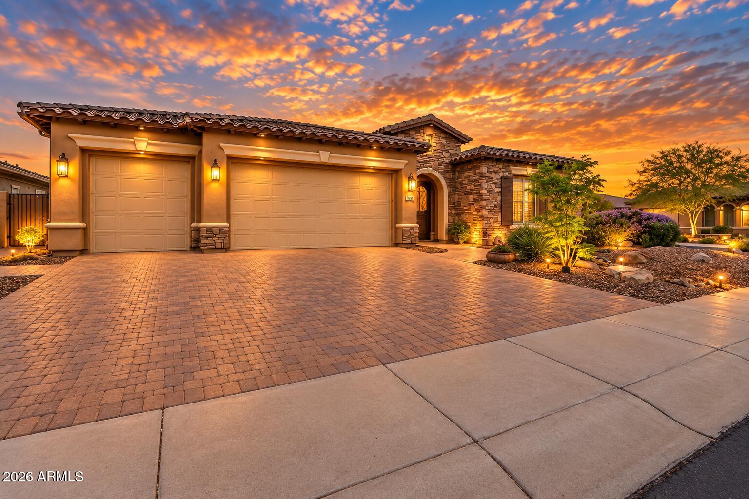 12061 W MINER Trail