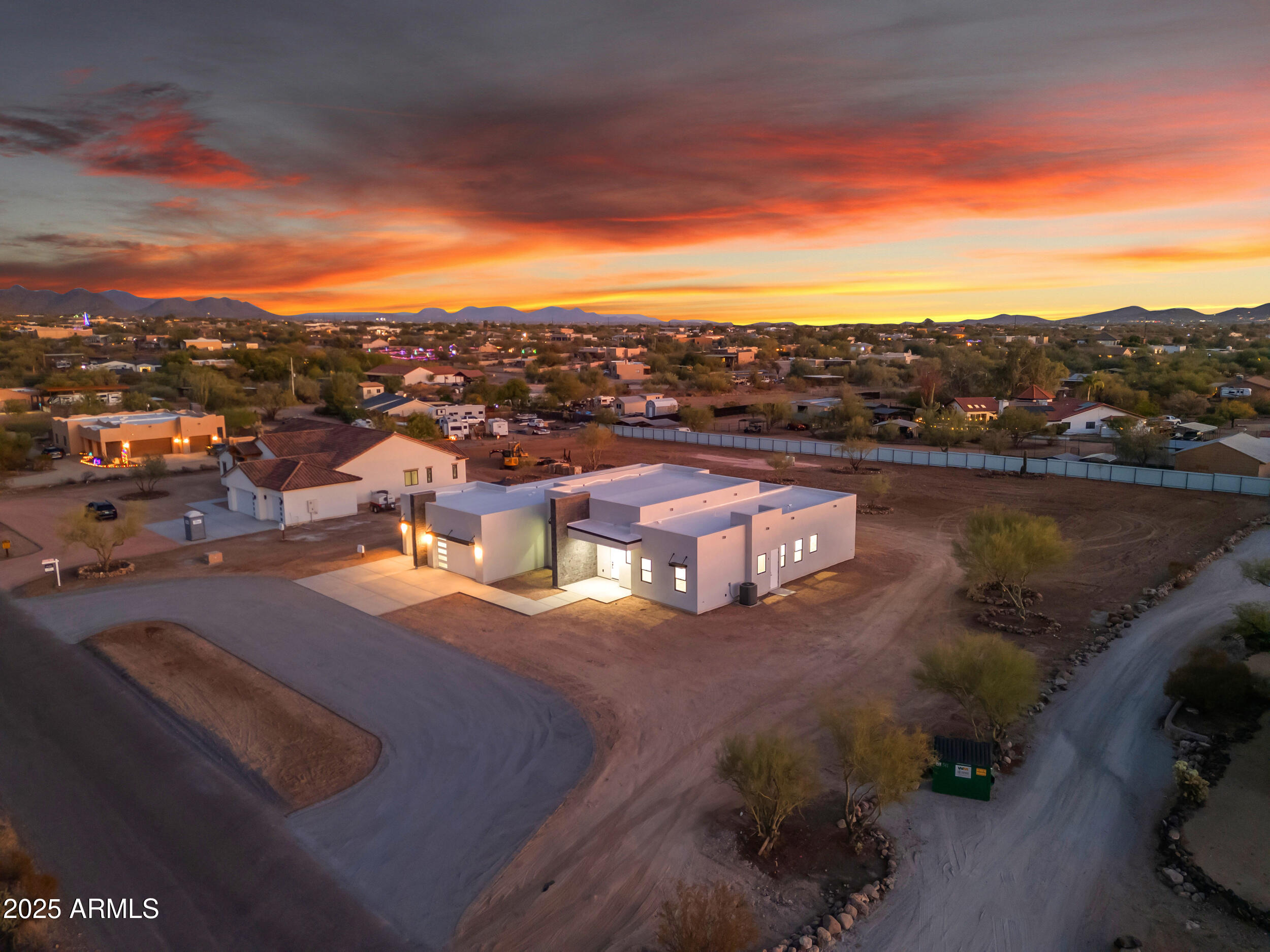 475 W Saddle Mountain Road