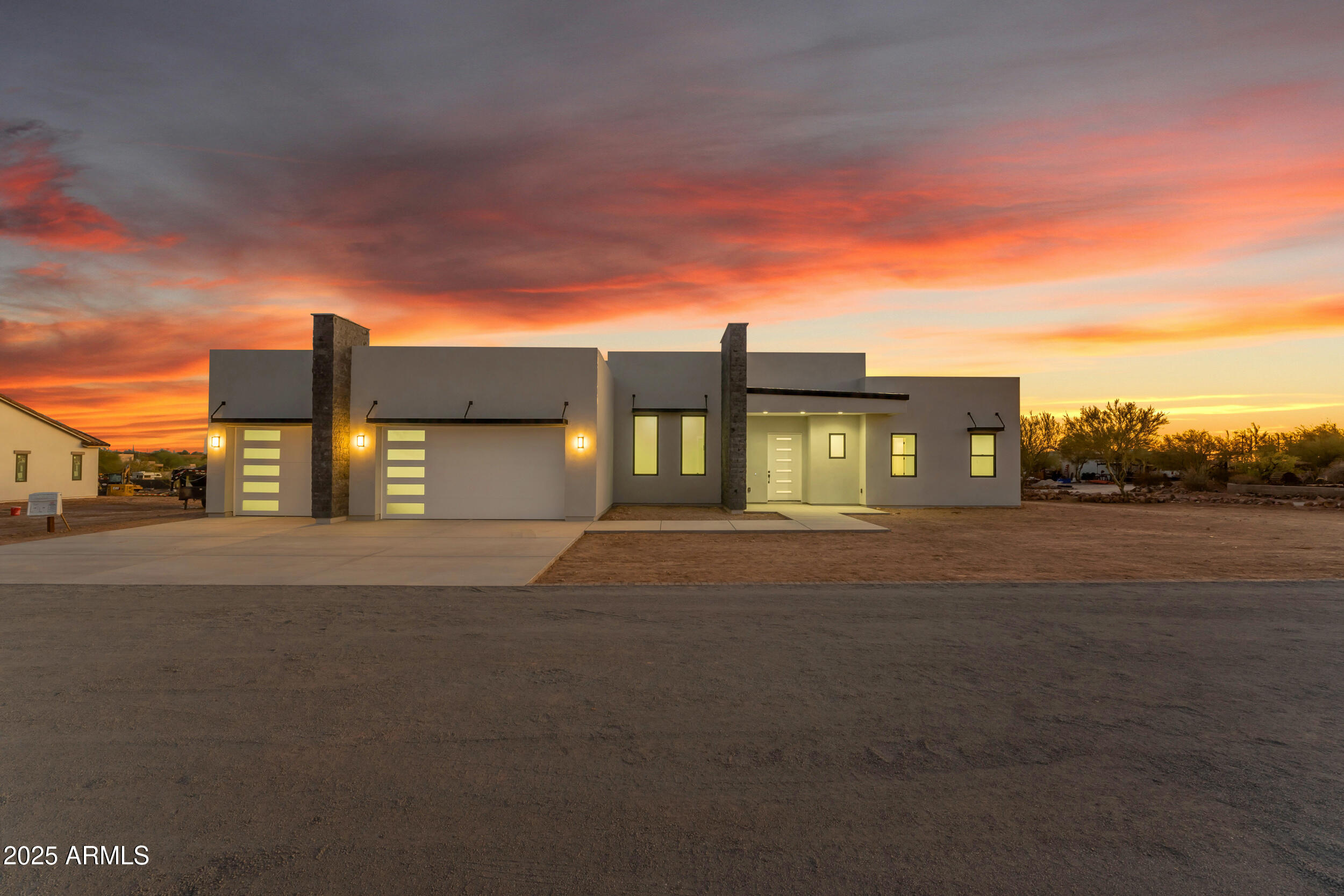 475 W Saddle Mountain Road