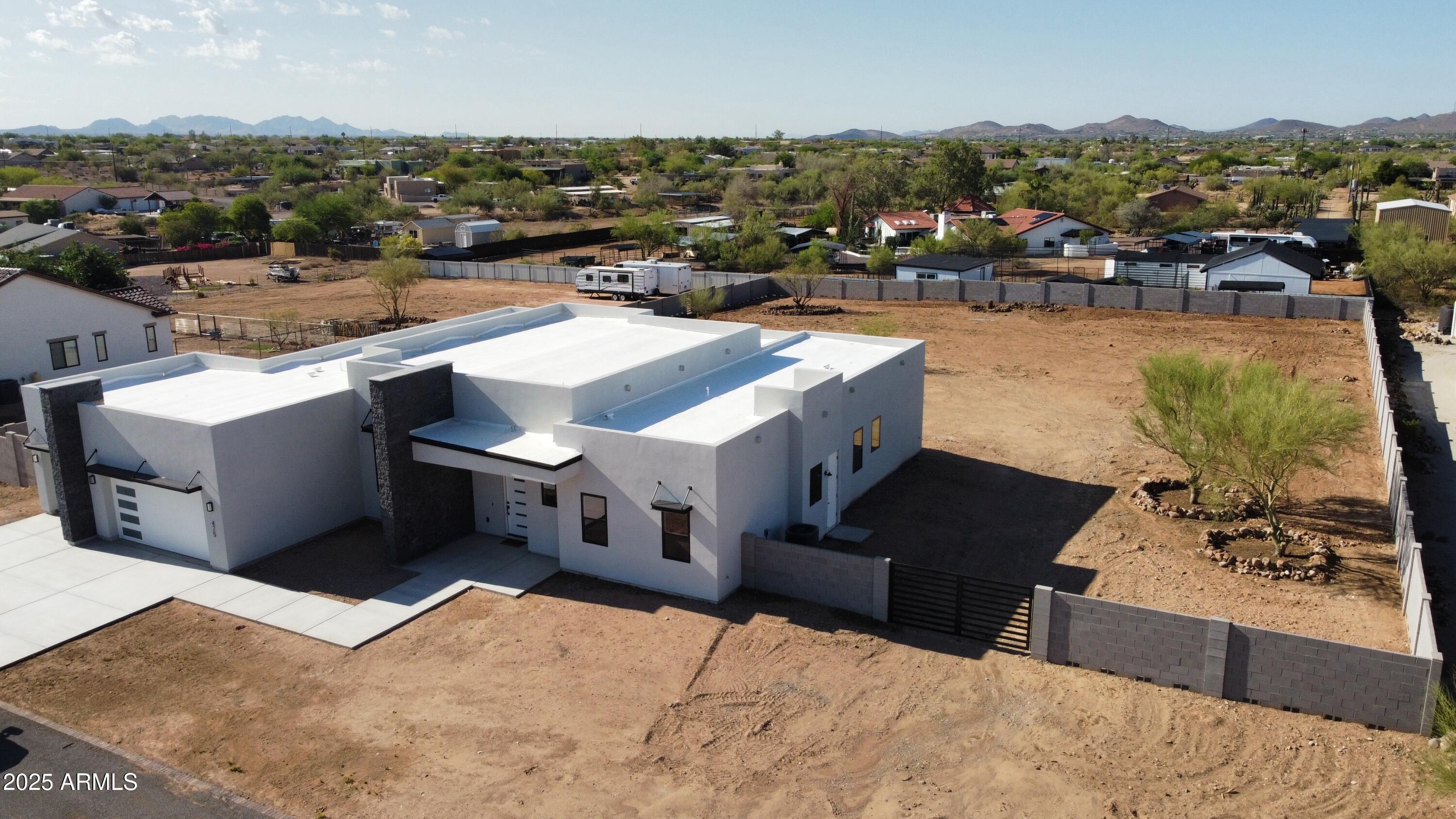 475 W Saddle Mountain Road