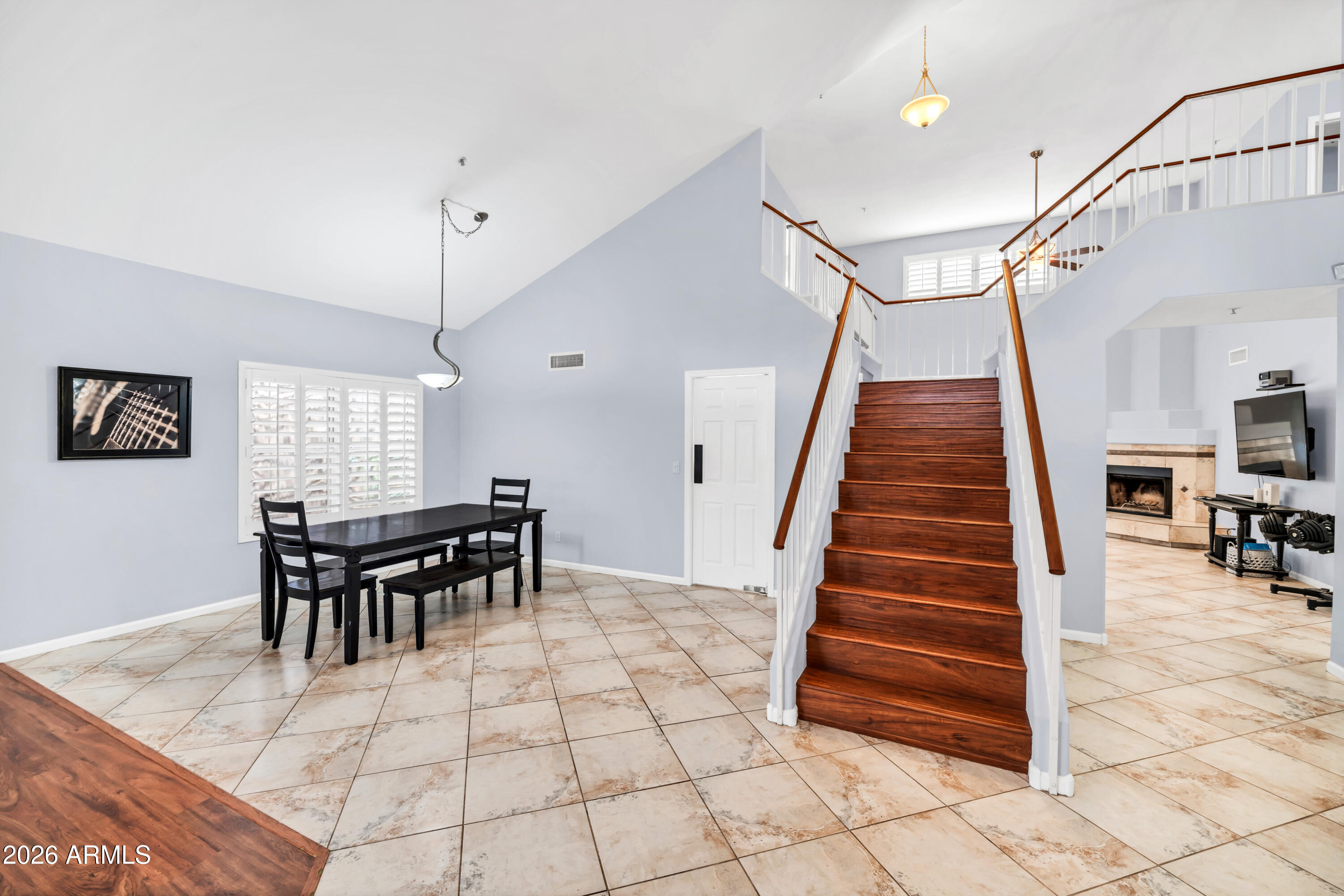 9432 E VOLTAIRE Drive