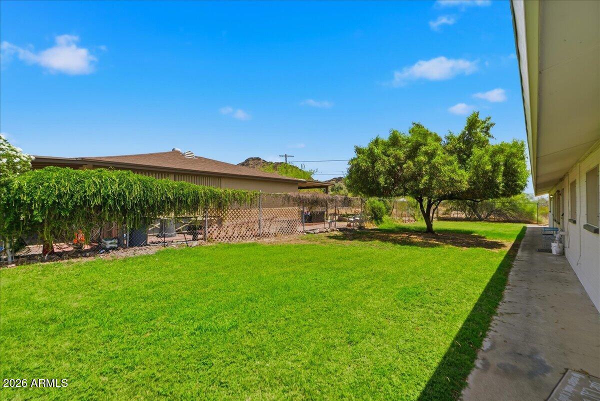 1321 E CAROL Avenue Apt 3