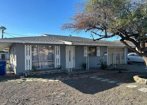 Photo of 453 W 3rd Place, Mesa, AZ 85201 (MLS # 7019406)