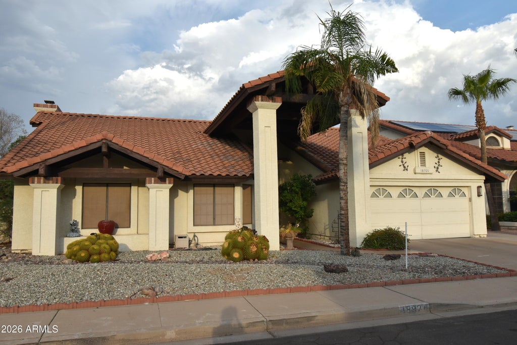Photo of 18921 N 71st Drive, Glendale, AZ 85308 (MLS # 7054884)