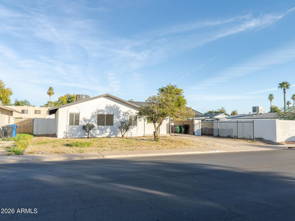 Photo of 629 S San Jose, Mesa, AZ 85202 (MLS # 6971028)