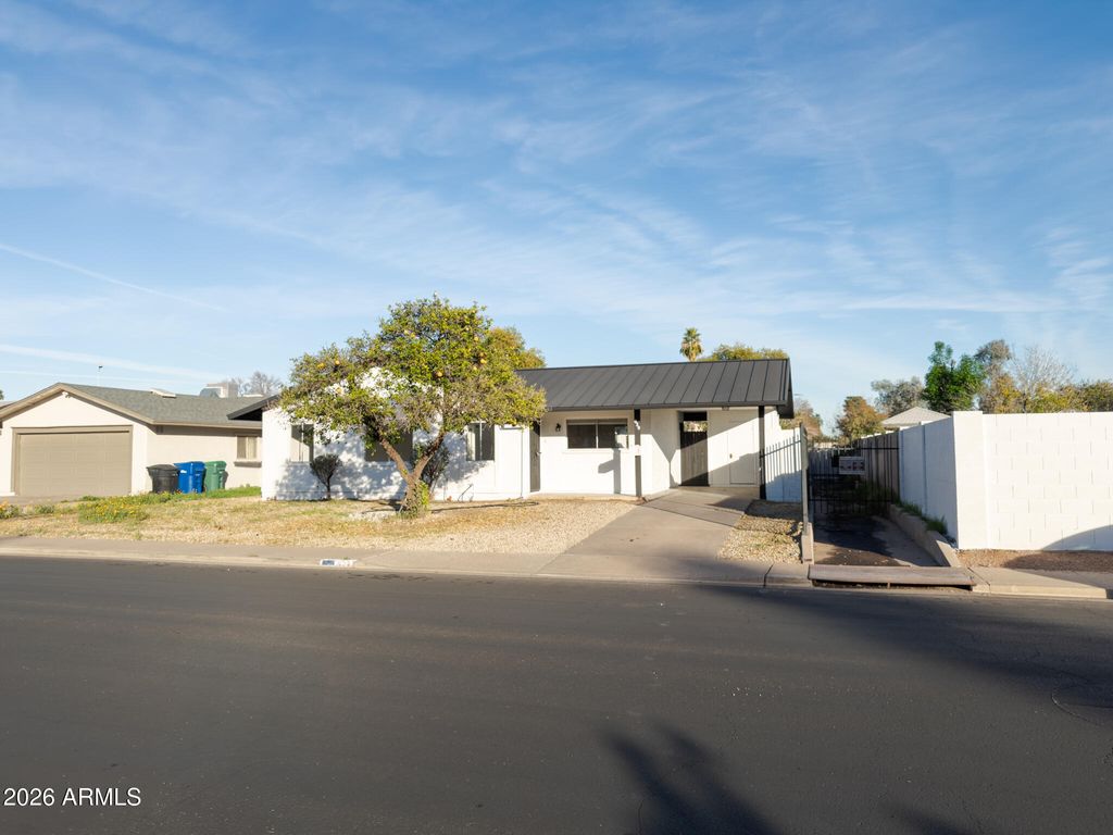 Photo of 629 S San Jose, Mesa, AZ 85202 (MLS # 6971028)