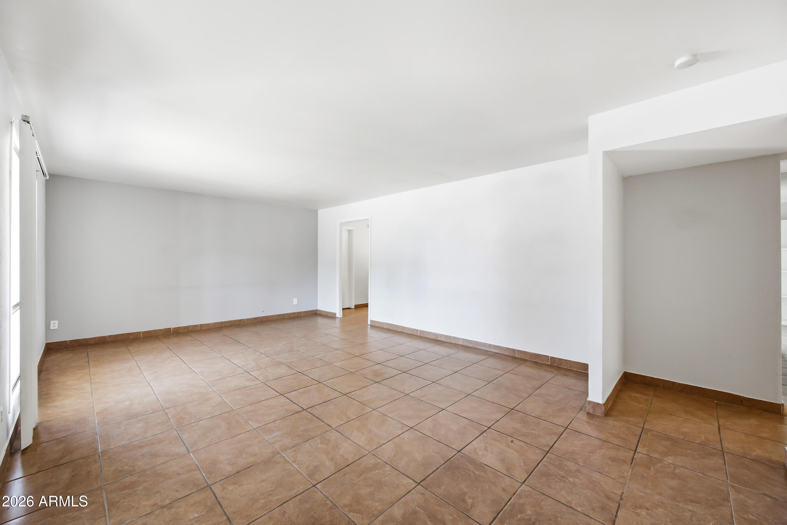 4213 E Sahuaro Drive