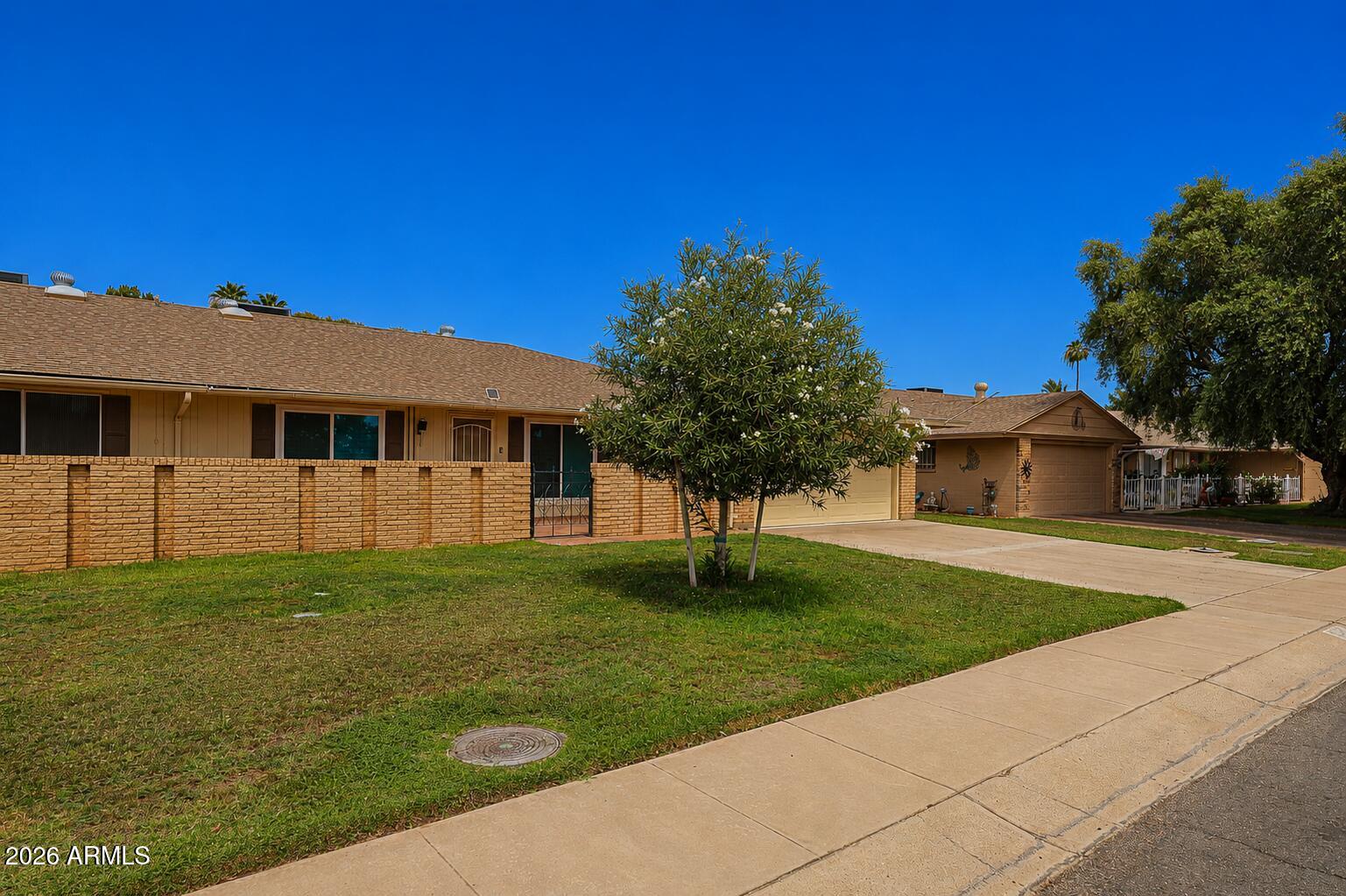 10646 W TROPICANA Circle