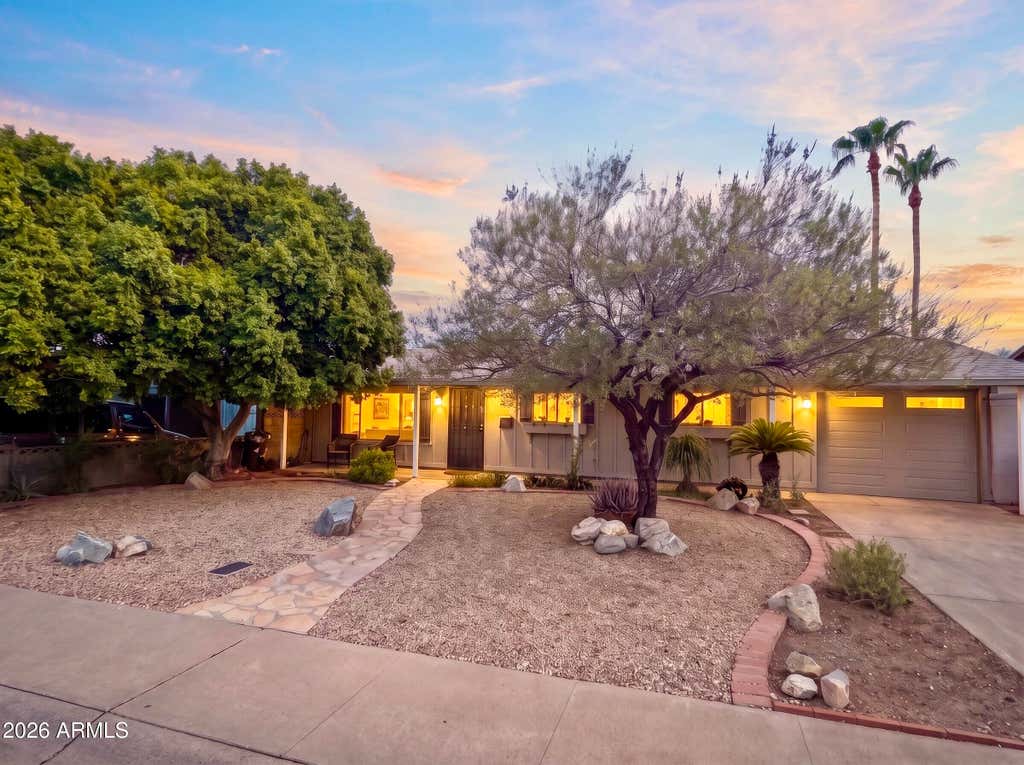 Photo of 333 E Taylor Street, Tempe, AZ 85288 (MLS # 7064616)