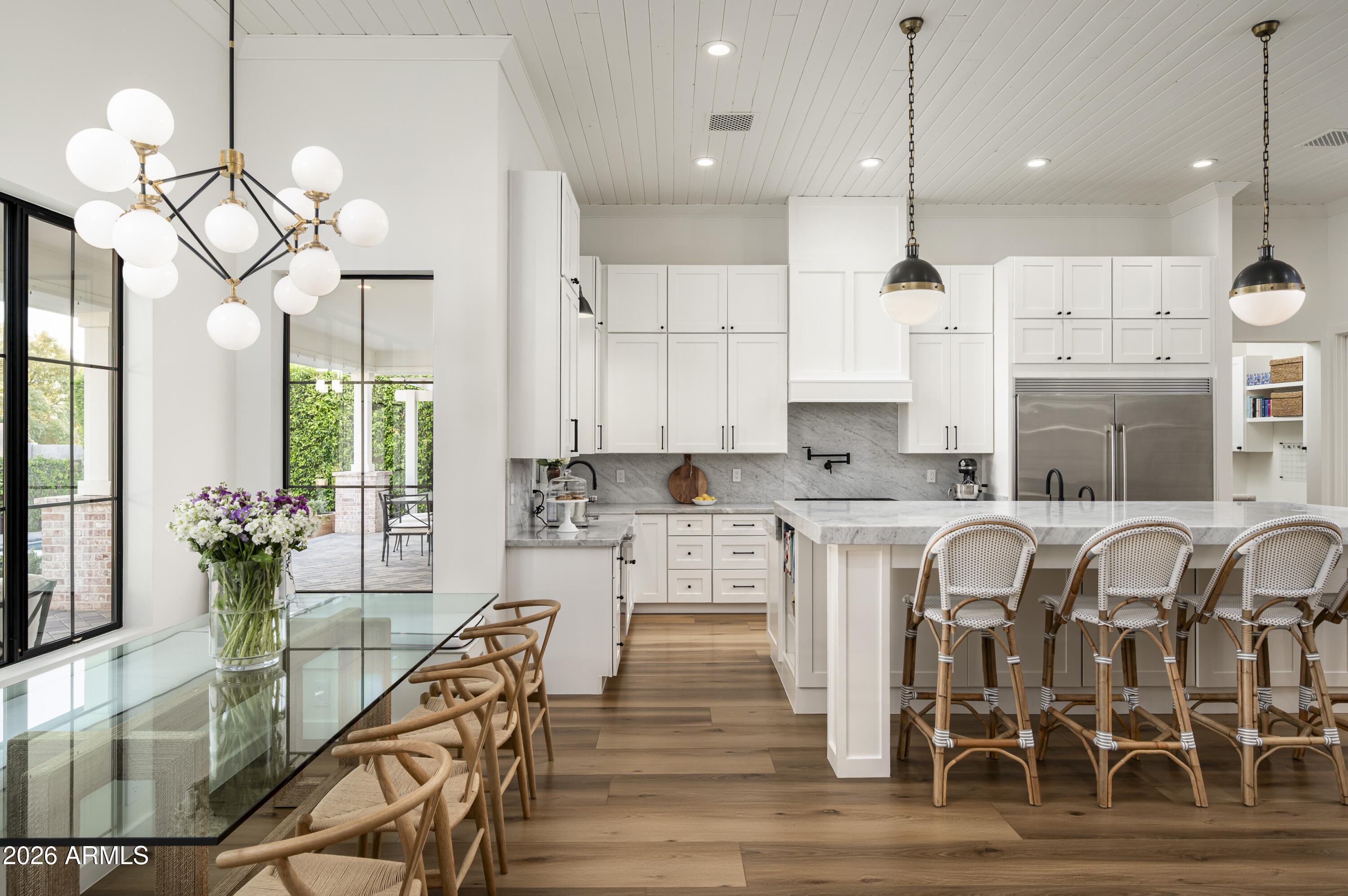 2025 E MALLORY Street