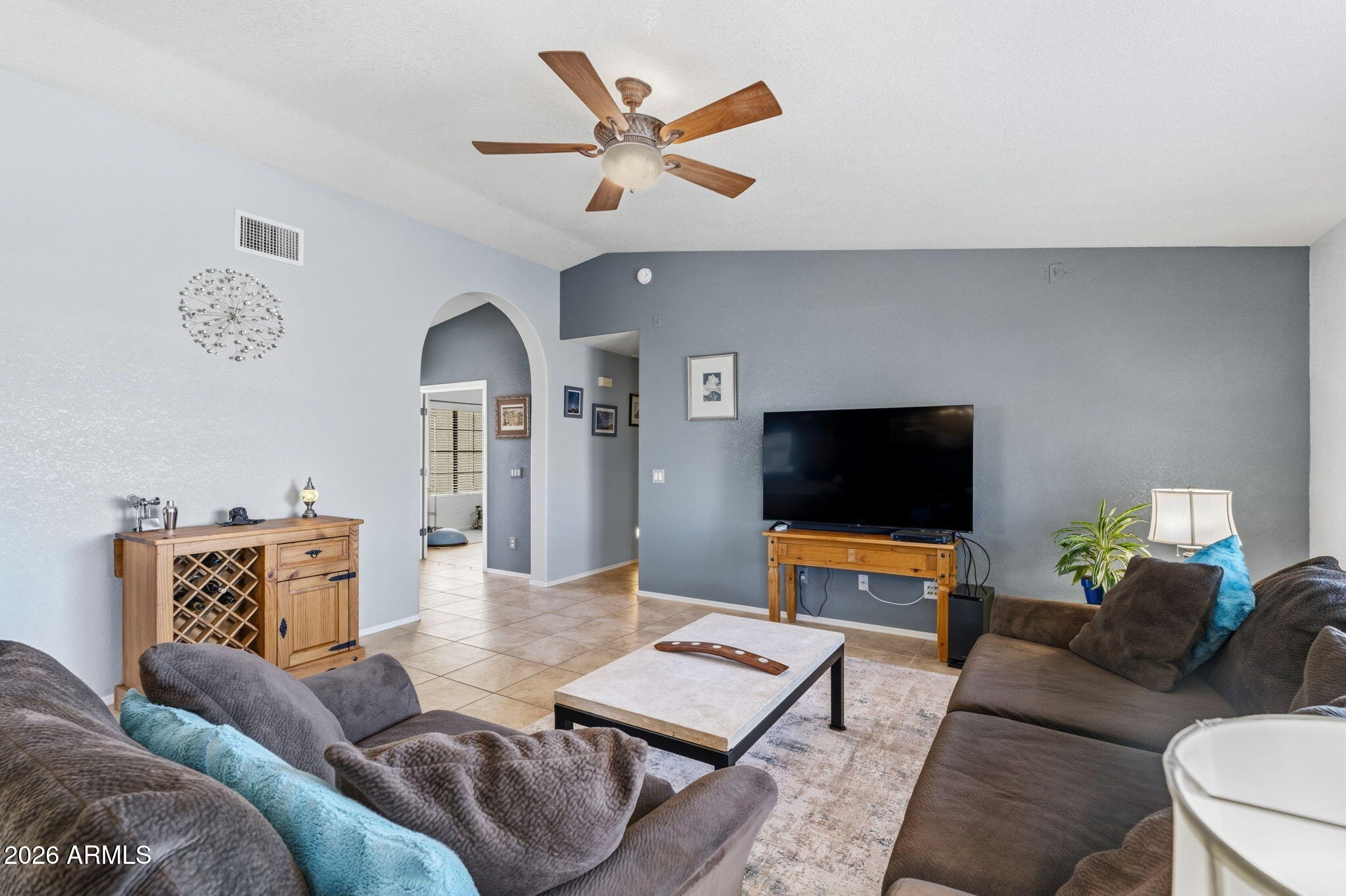 3801 PASEO DE CARDO --