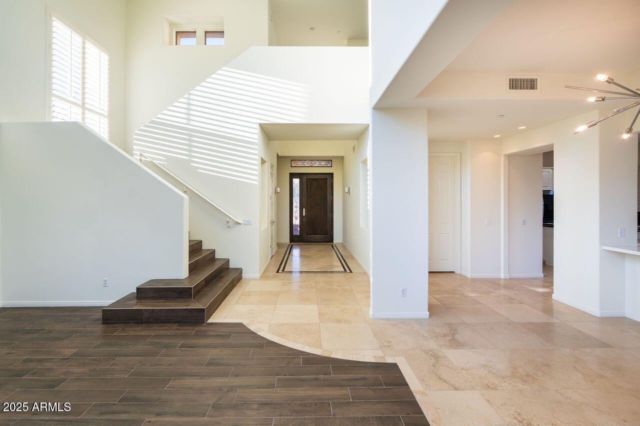 10894 E HEDGEHOG Place