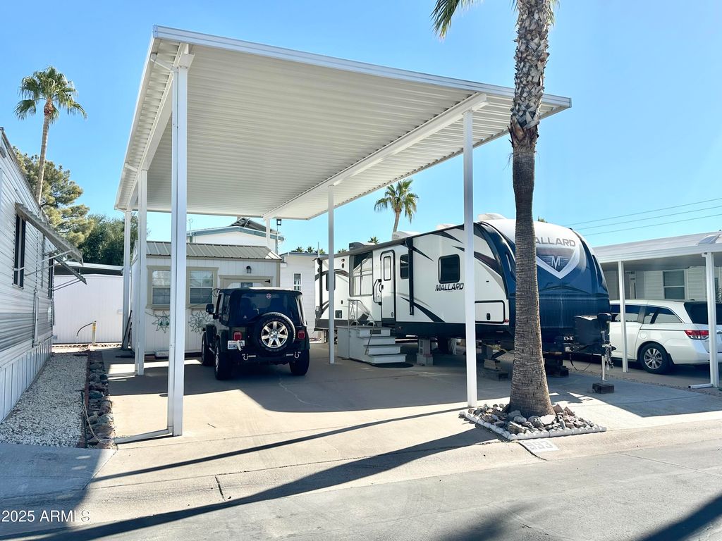 Photo of 993 S Prospector Drive #993, Apache Junction, AZ 85119 (MLS # 6804752)