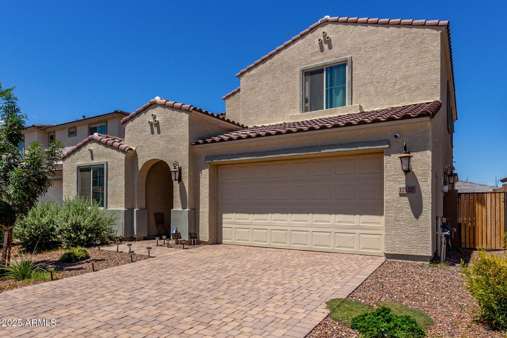 Photo of 12120 W Parkway Lane, Avondale, AZ 85323 (MLS # 6900559)