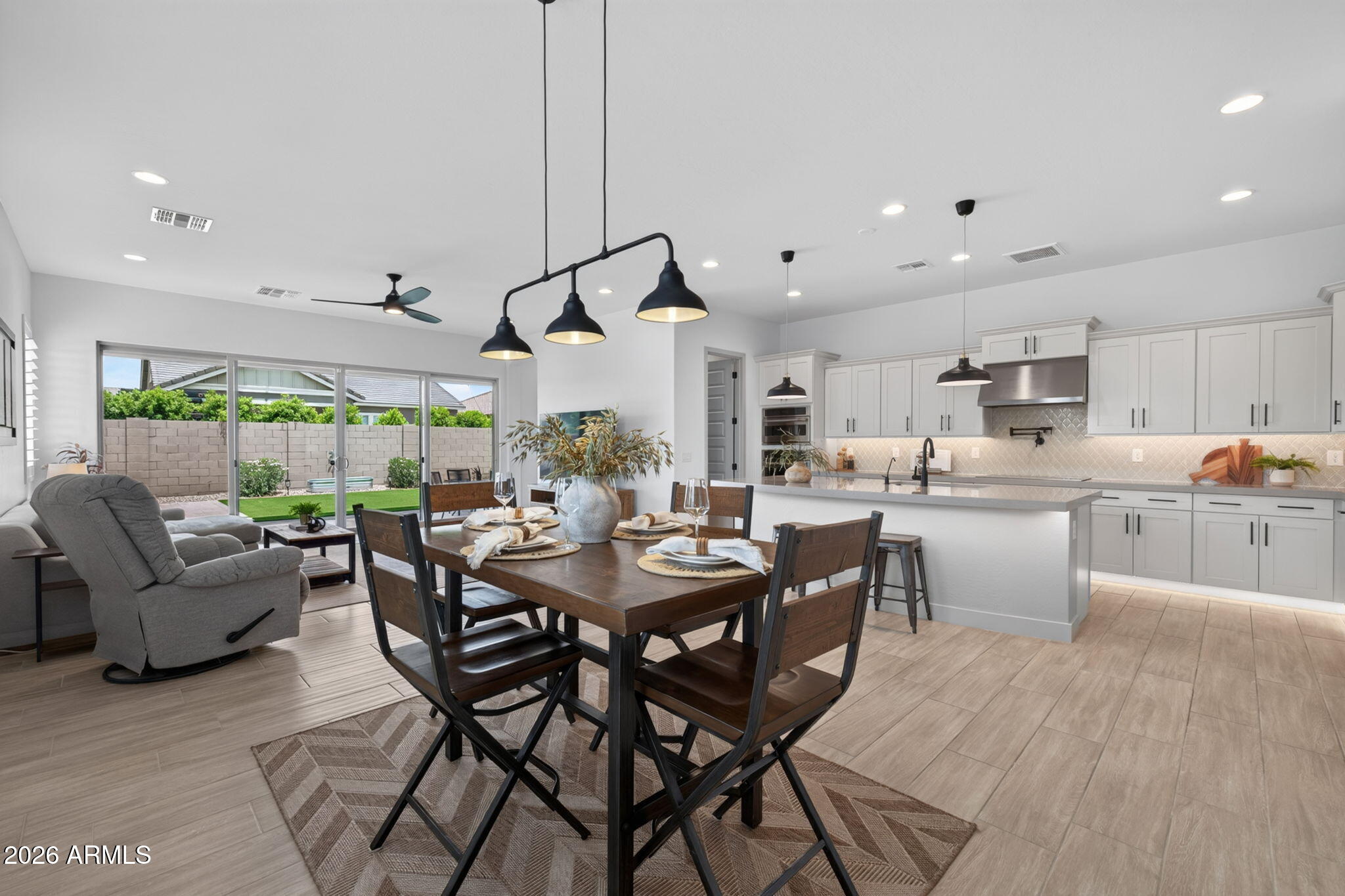 23062 E RAVEN Drive