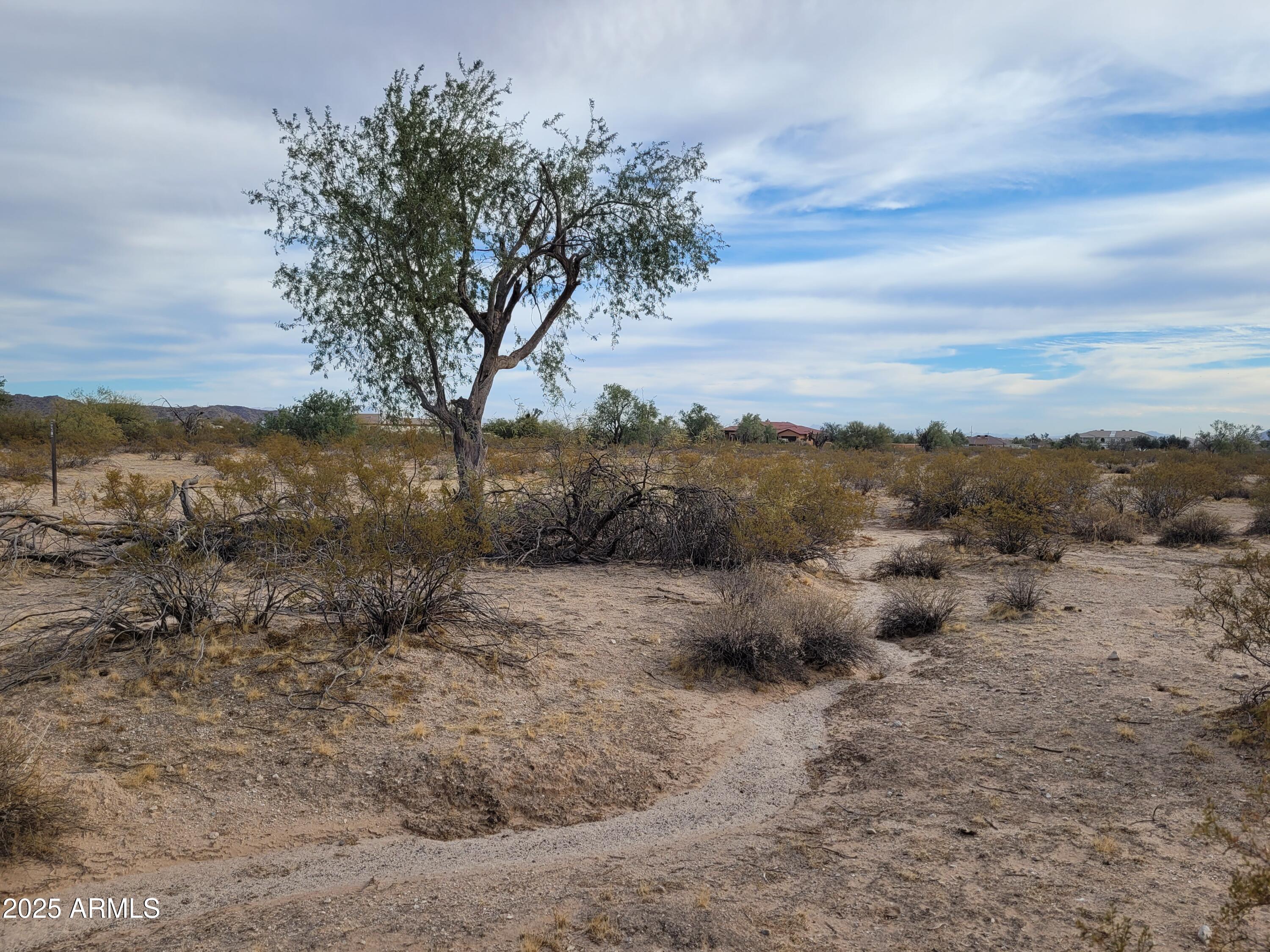 0000 W Calle De Los Santos Street 1